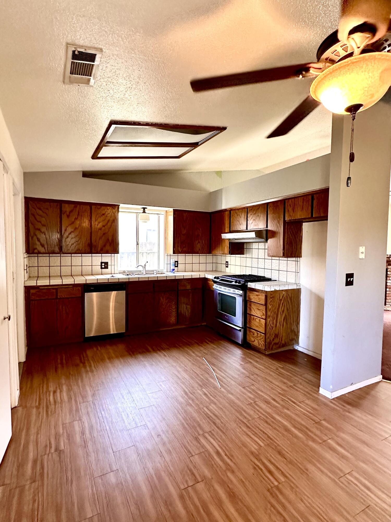 1351 W 1351 W Westfield Ave Ave, Porterville, CA 93257