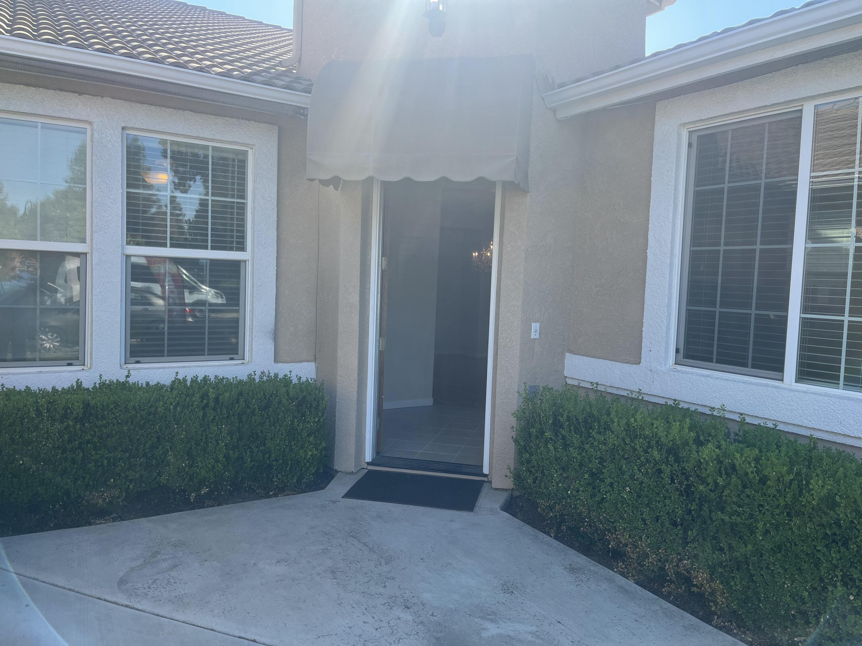 1734 Firestone Dr #1, Tulare, CA 93274