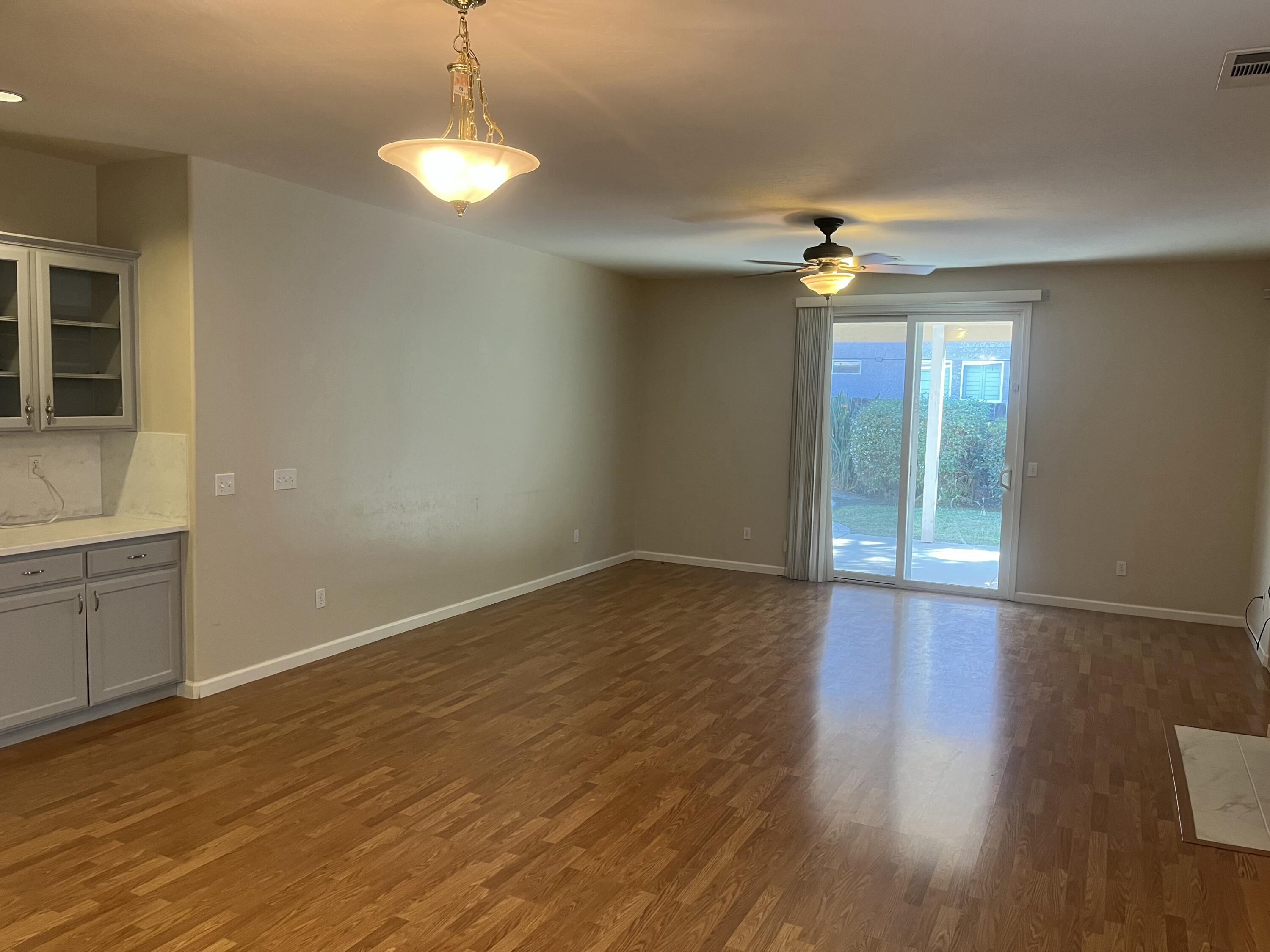 1734 Firestone Dr #1, Tulare, CA 93274