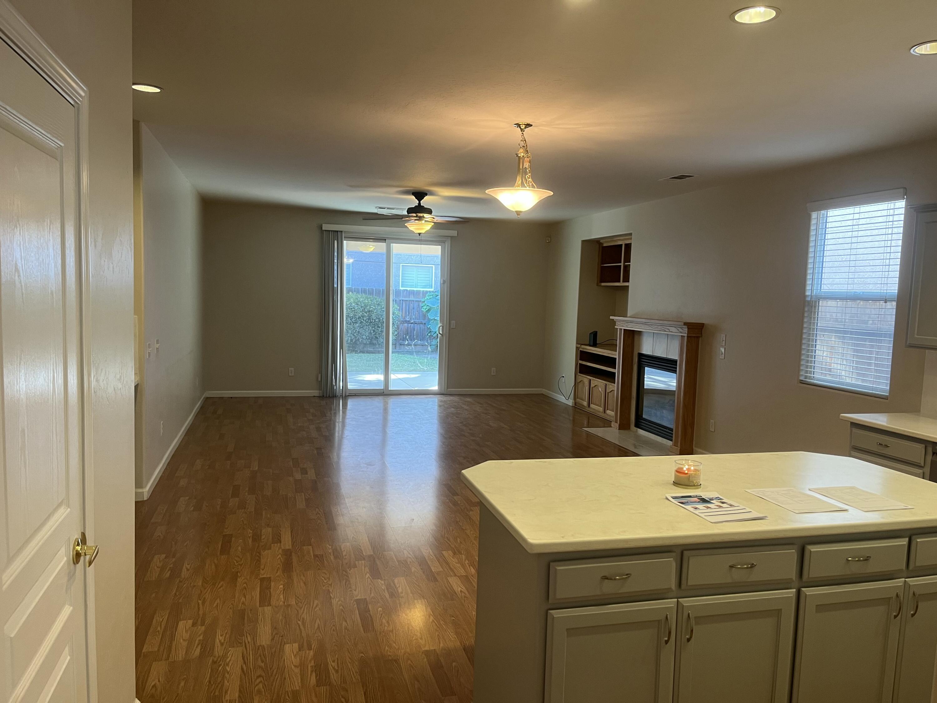 1734 Firestone Dr #1, Tulare, CA 93274