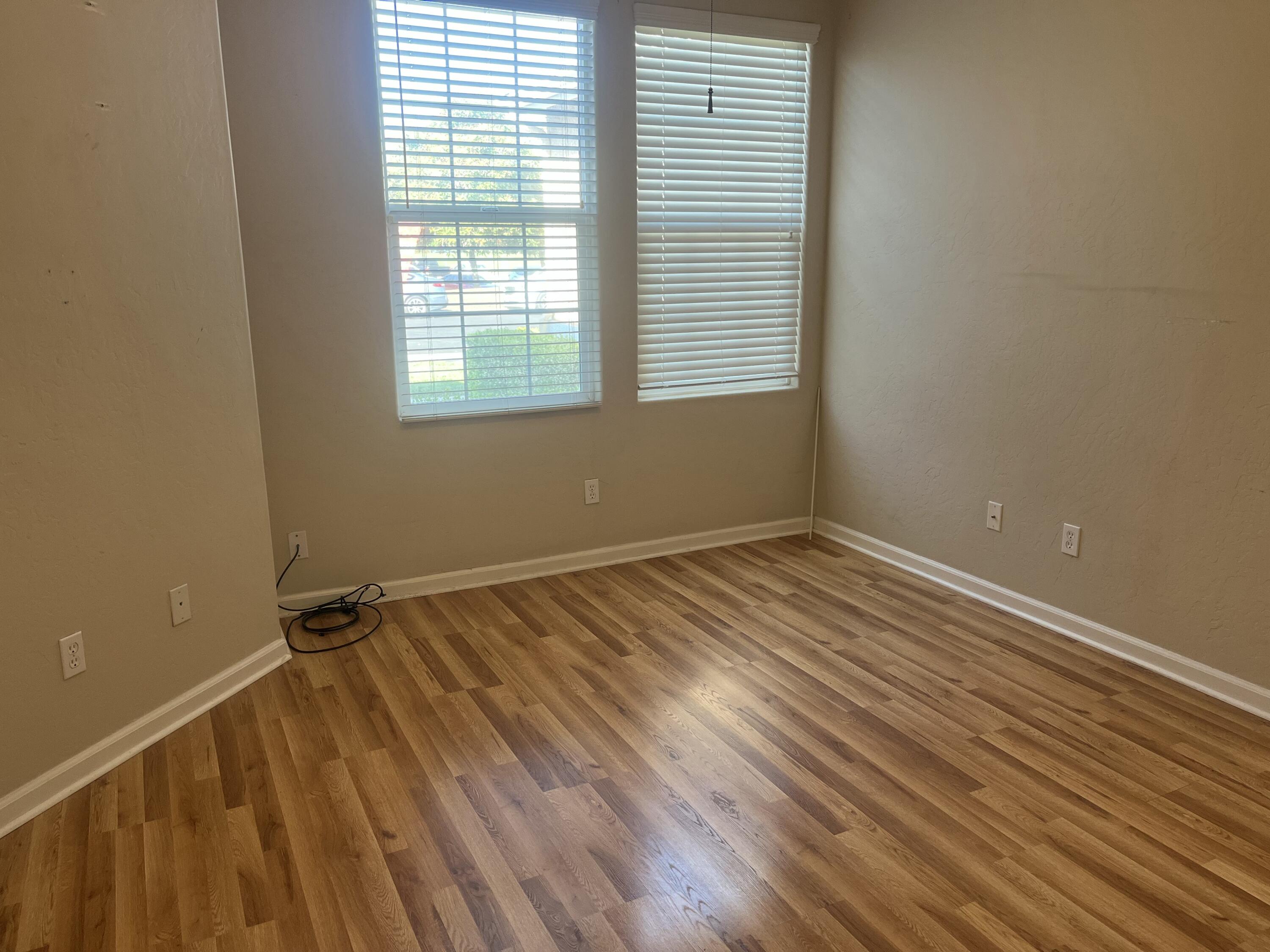 1734 Firestone Dr #1, Tulare, CA 93274