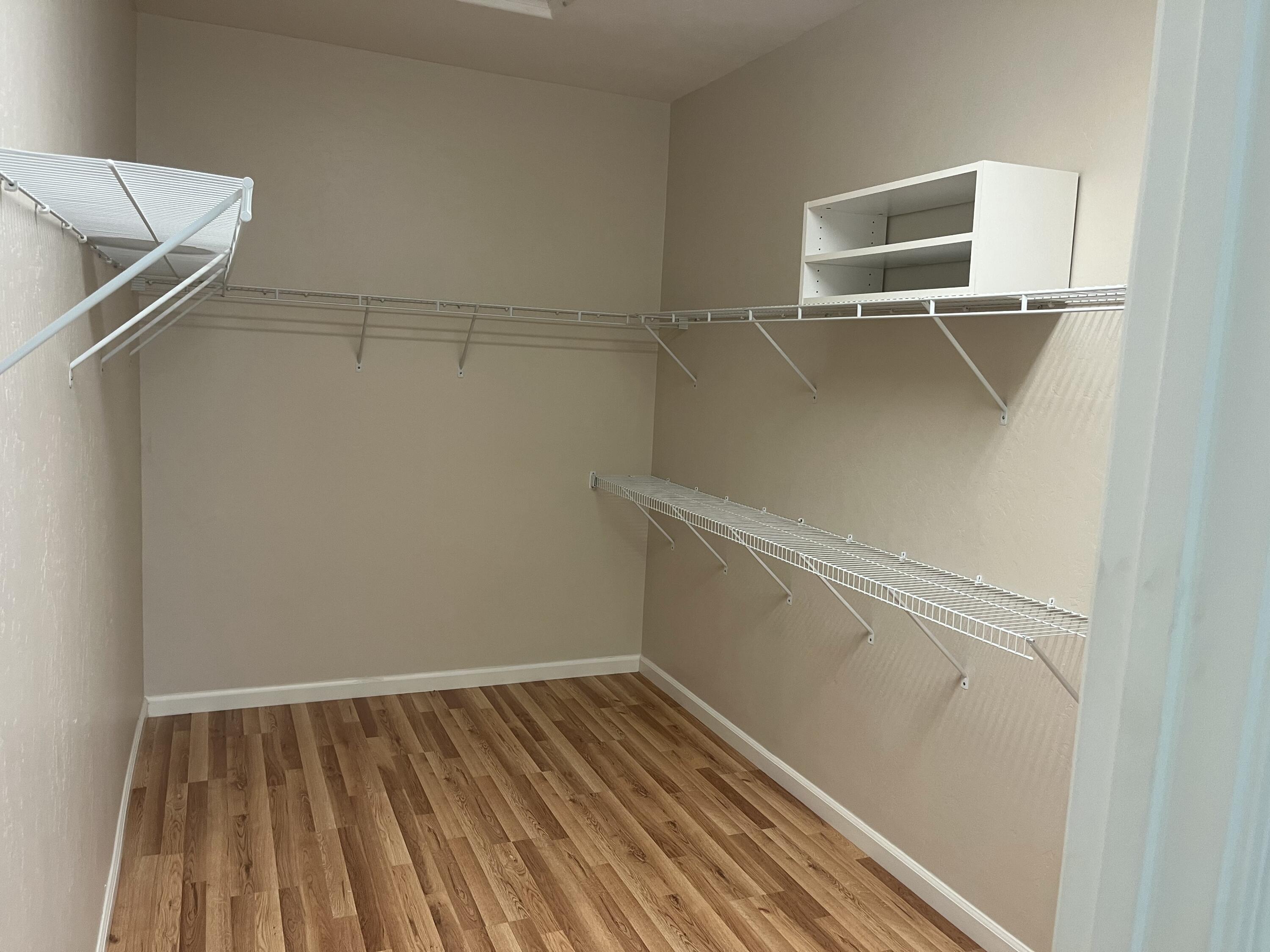 1734 Firestone Dr #1, Tulare, CA 93274