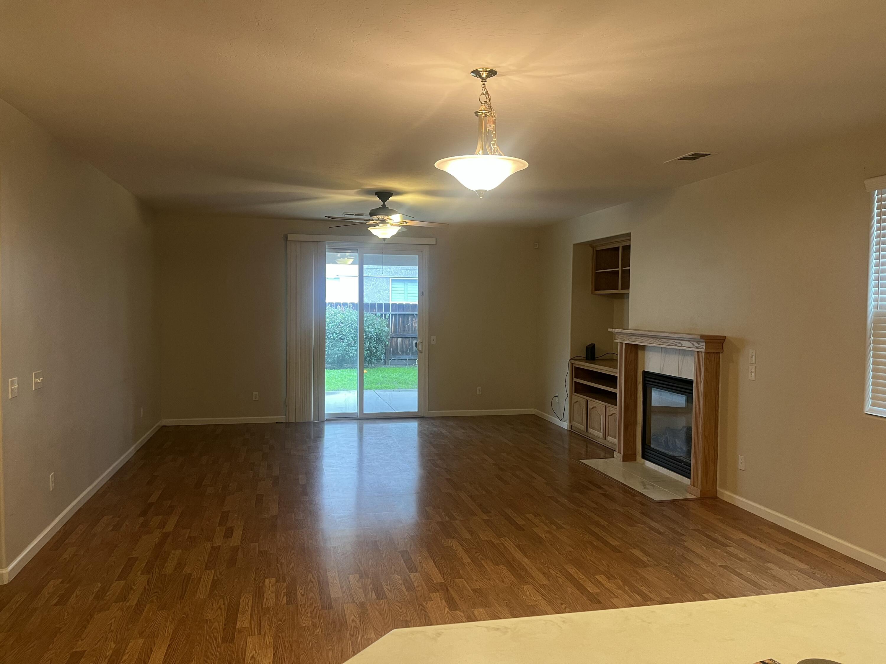 1734 Firestone Dr #1, Tulare, CA 93274