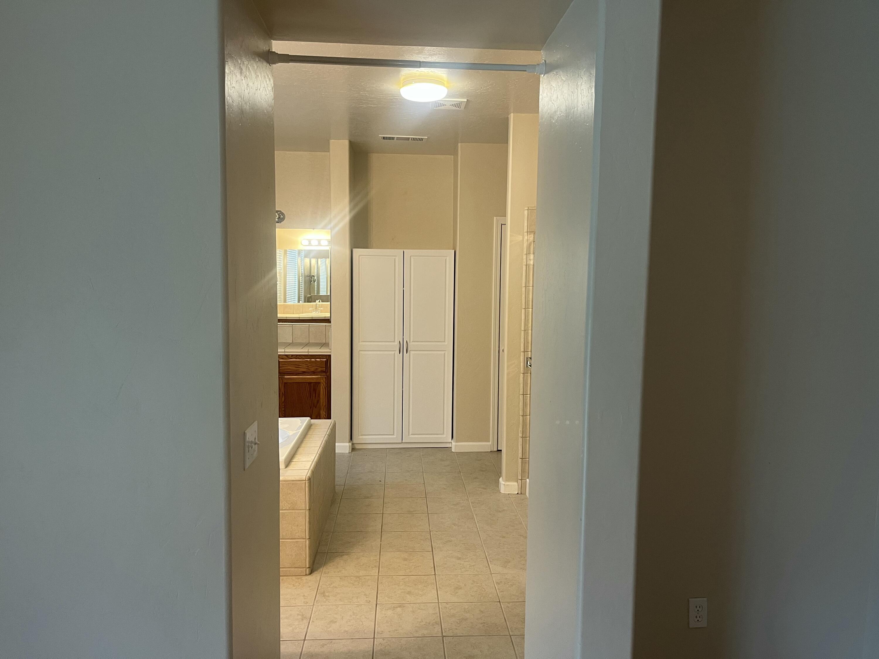 1734 Firestone Dr #1, Tulare, CA 93274