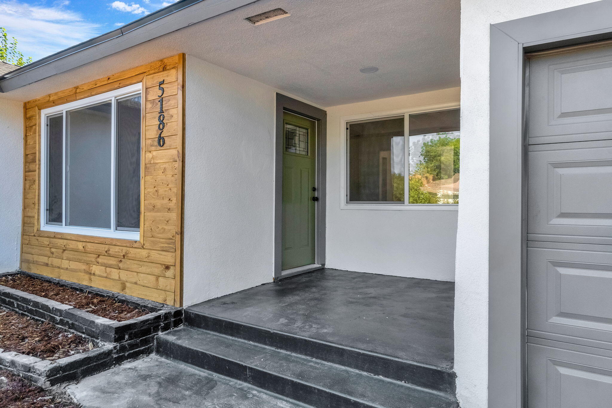 5186 N Callisch Ave, Fresno, CA 93710