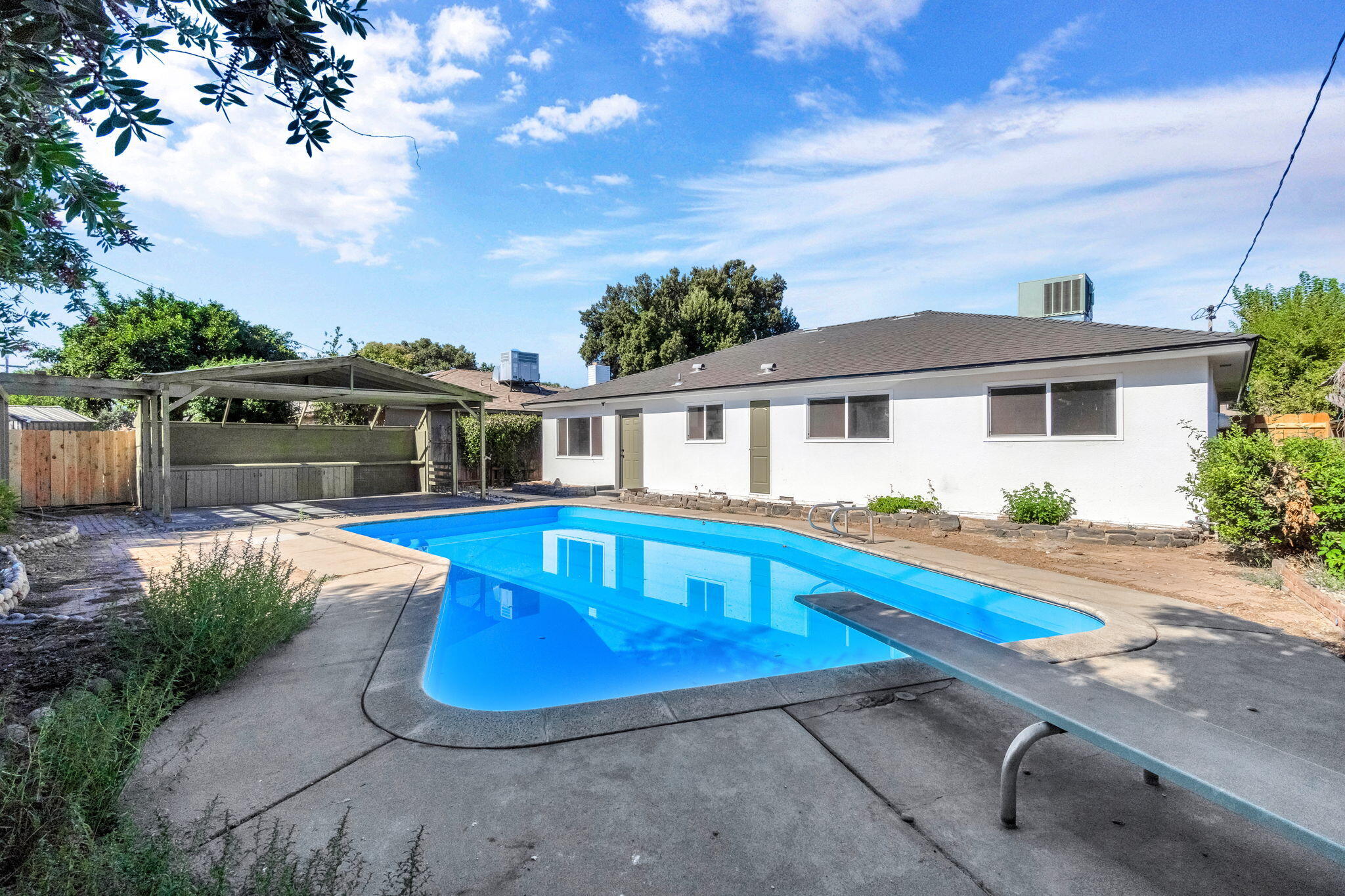 5186 N Callisch Ave, Fresno, CA 93710