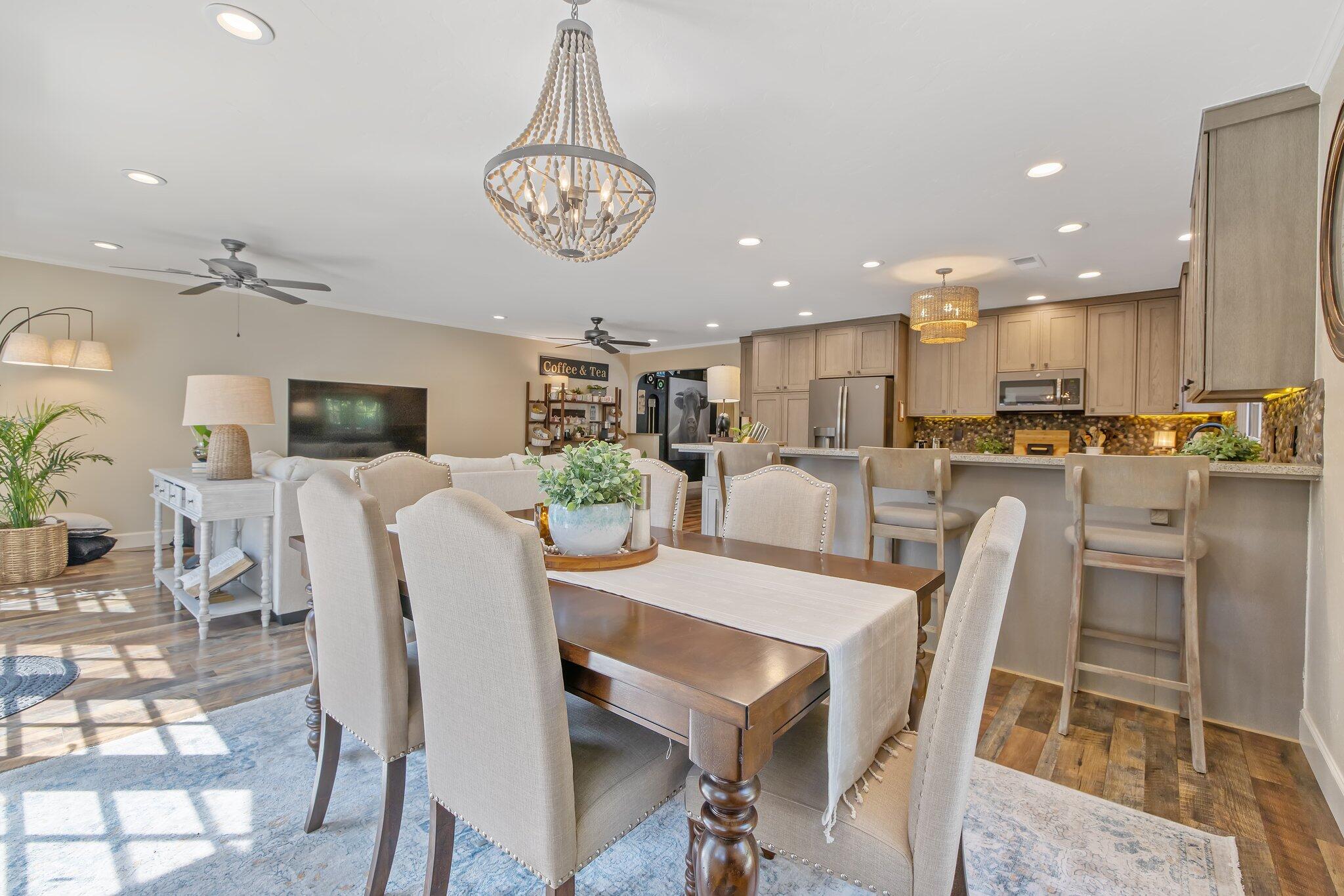 1501 W College Ave, Visalia, CA 93277