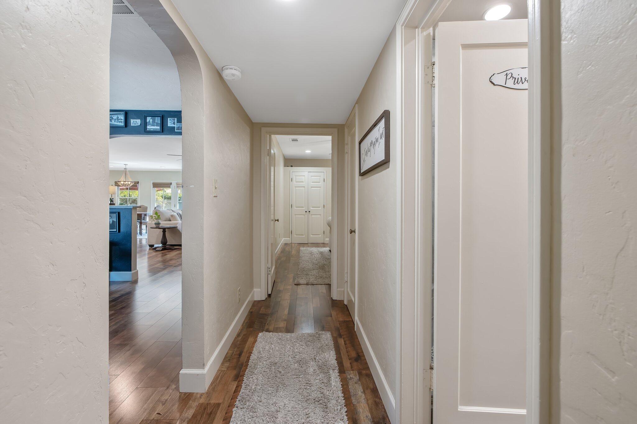 1501 W College Ave, Visalia, CA 93277