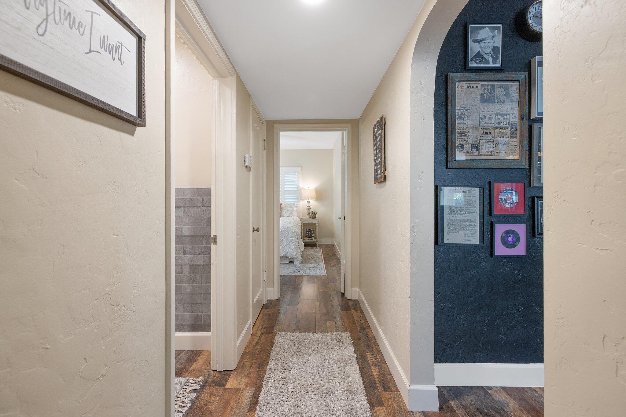 1501 W College Ave, Visalia, CA 93277