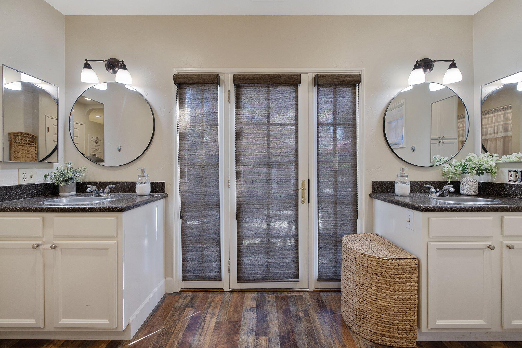 1501 W College Ave, Visalia, CA 93277