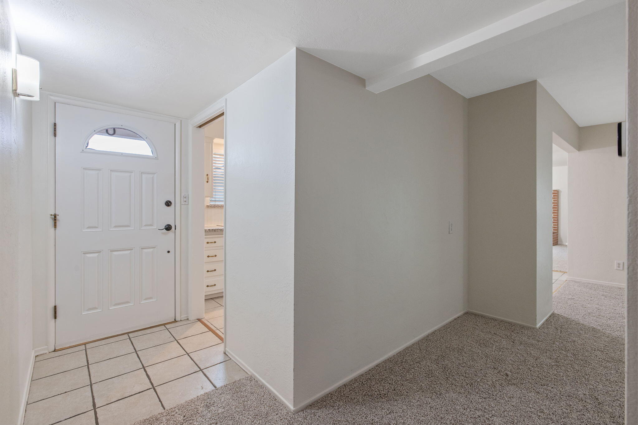 543 S Redwood St, Visalia, CA 93277