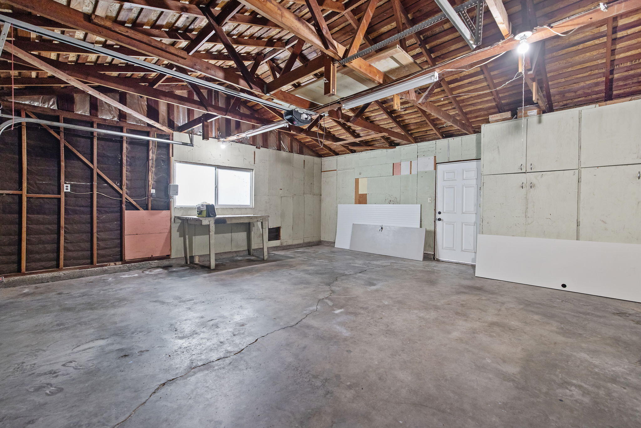 543 S Redwood St, Visalia, CA 93277