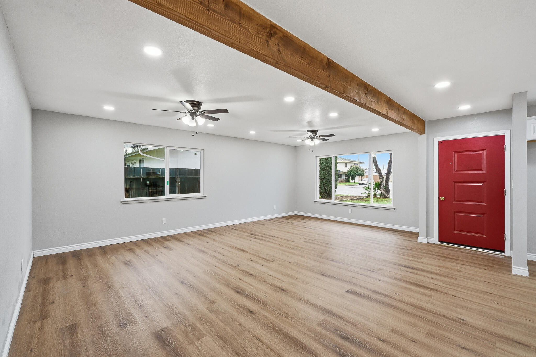 710 Mccomb Ave, Porterville, CA 93257