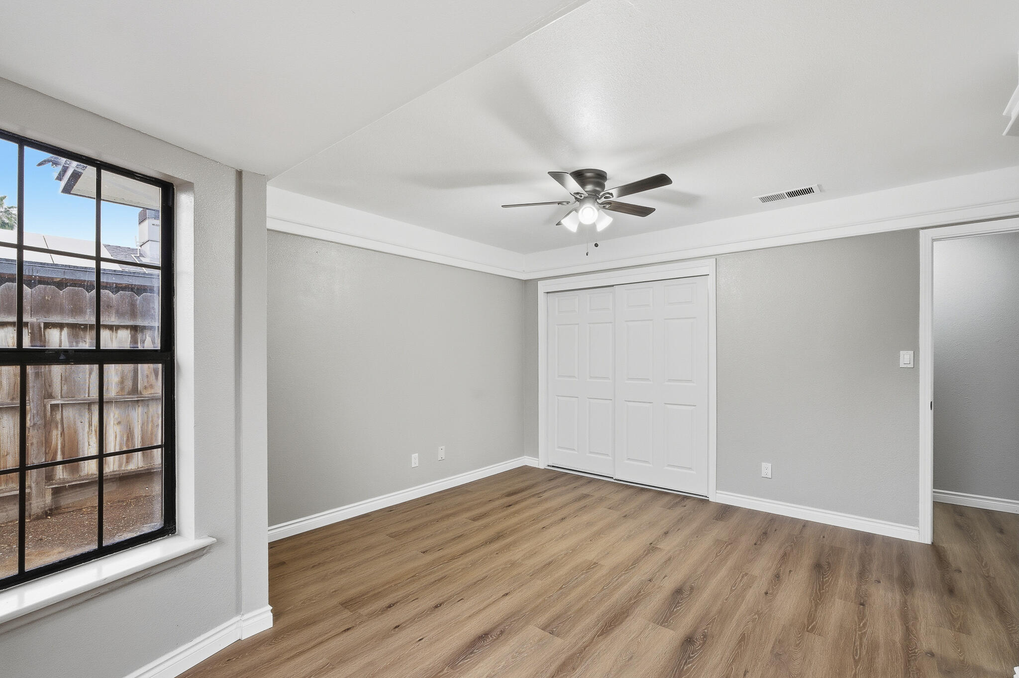 710 Mccomb Ave, Porterville, CA 93257