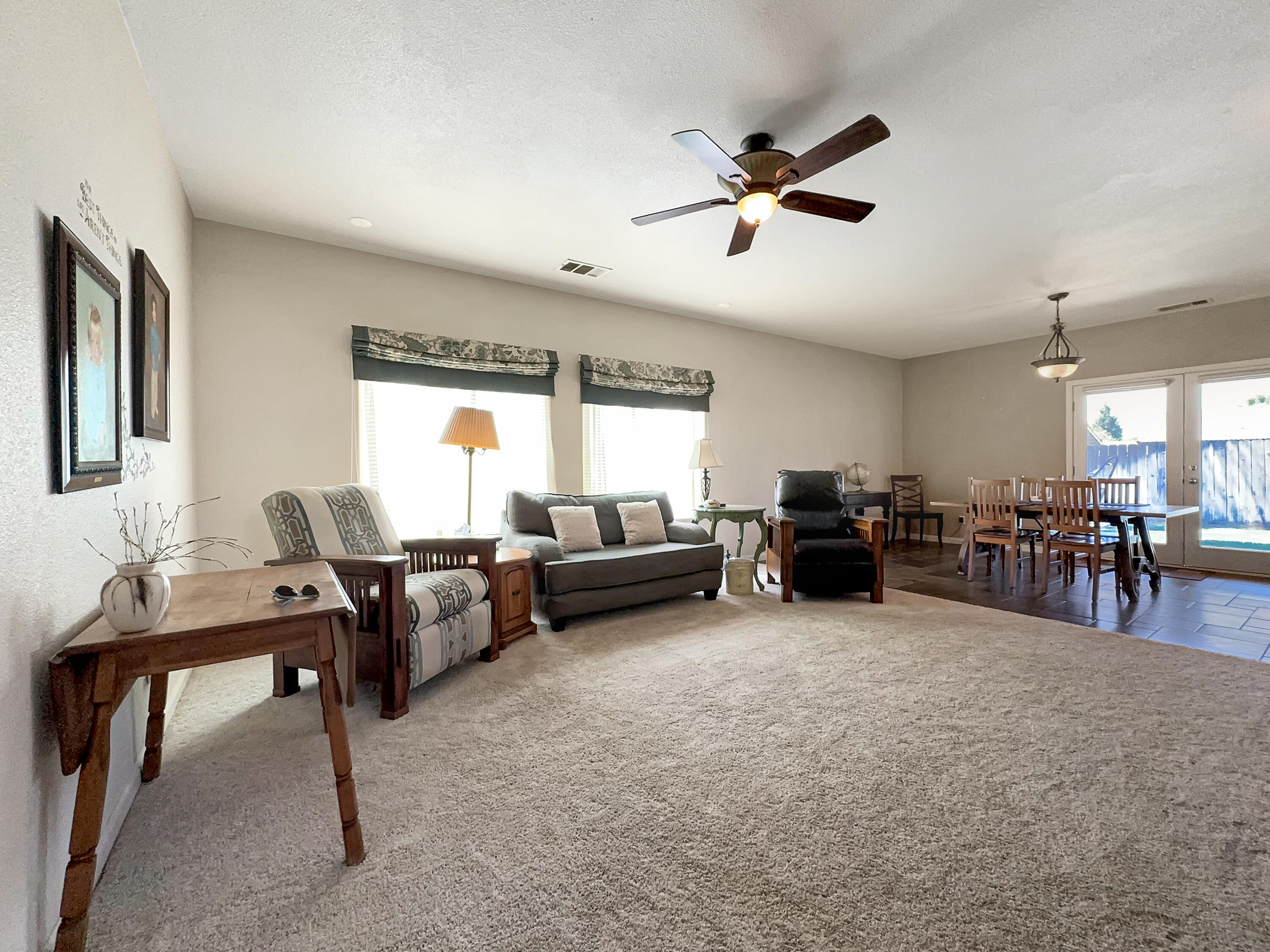 2221 S Conyer Ct, Visalia, CA 93277