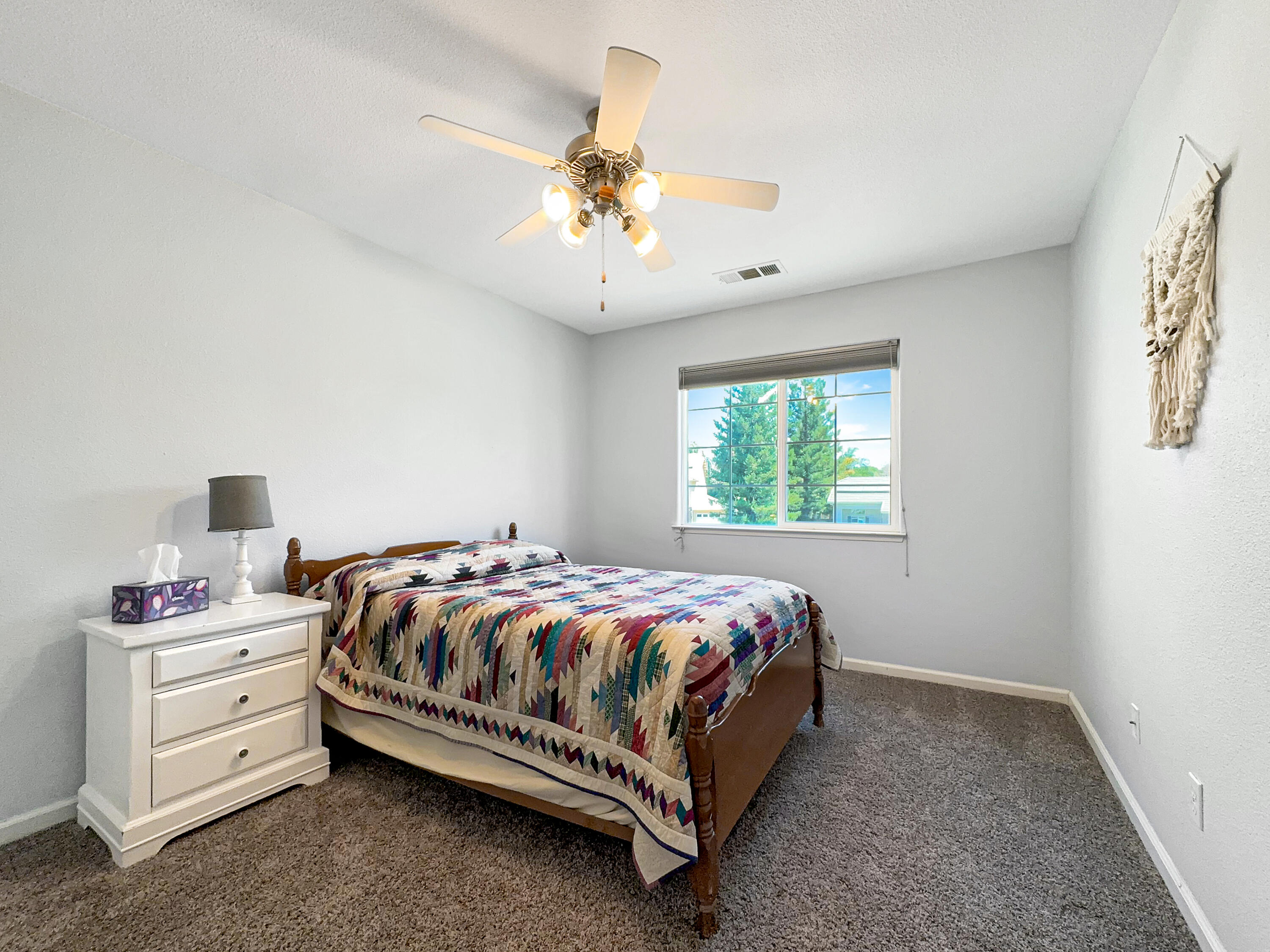 2221 S Conyer Ct, Visalia, CA 93277