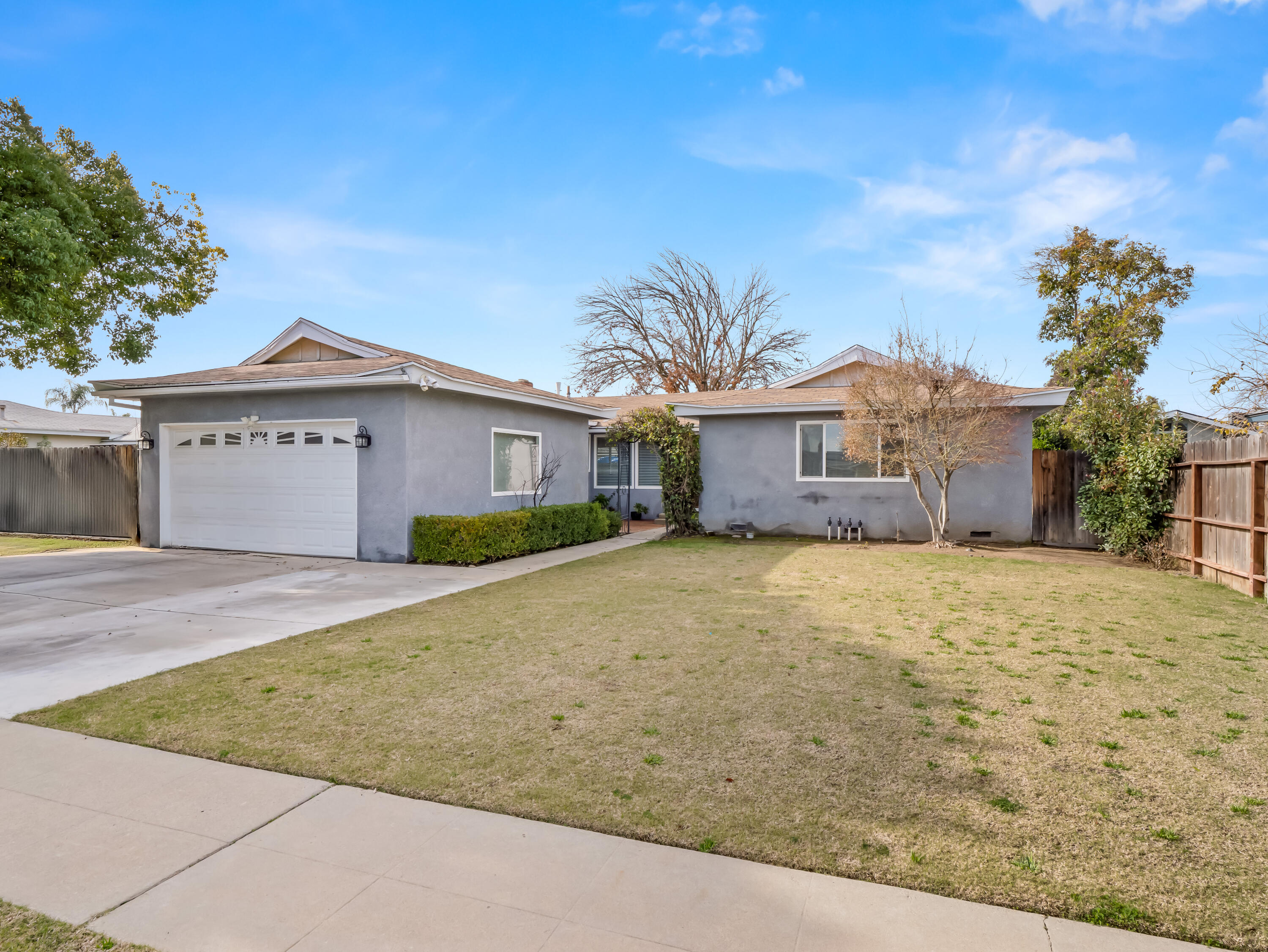 4535 N Laureen Ave, Fresno, CA 93726