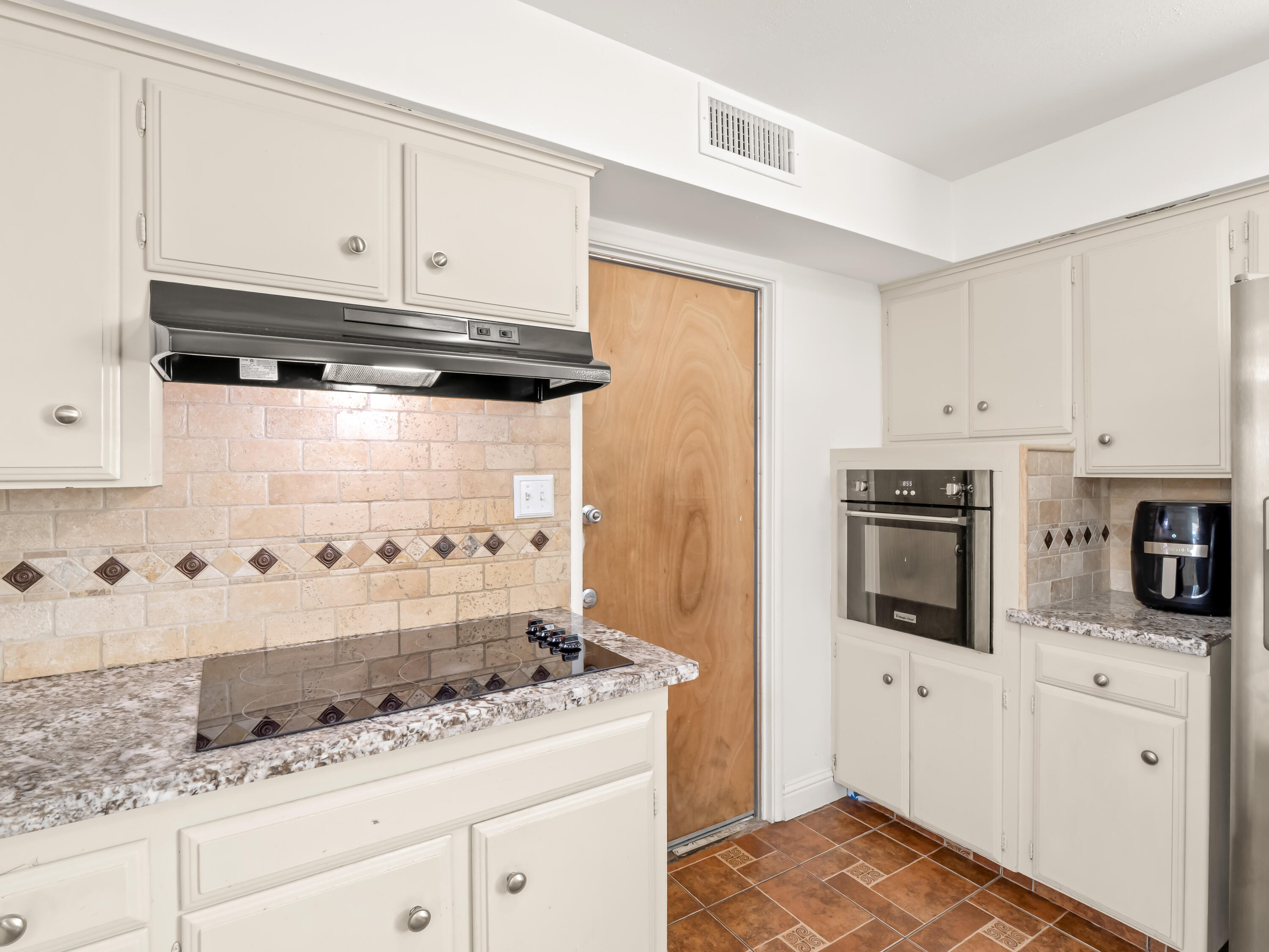 4535 N Laureen Ave, Fresno, CA 93726