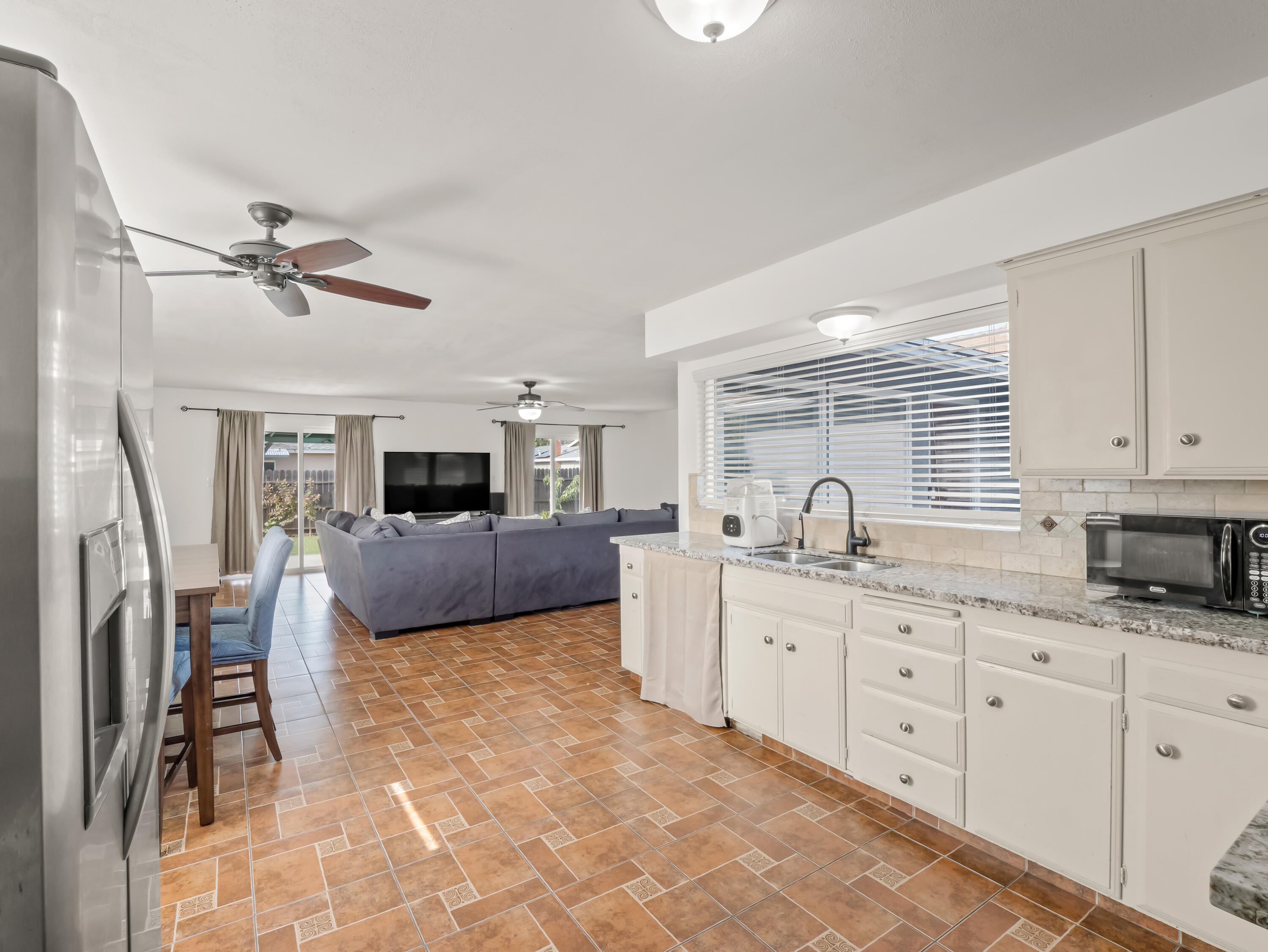 4535 N Laureen Ave, Fresno, CA 93726