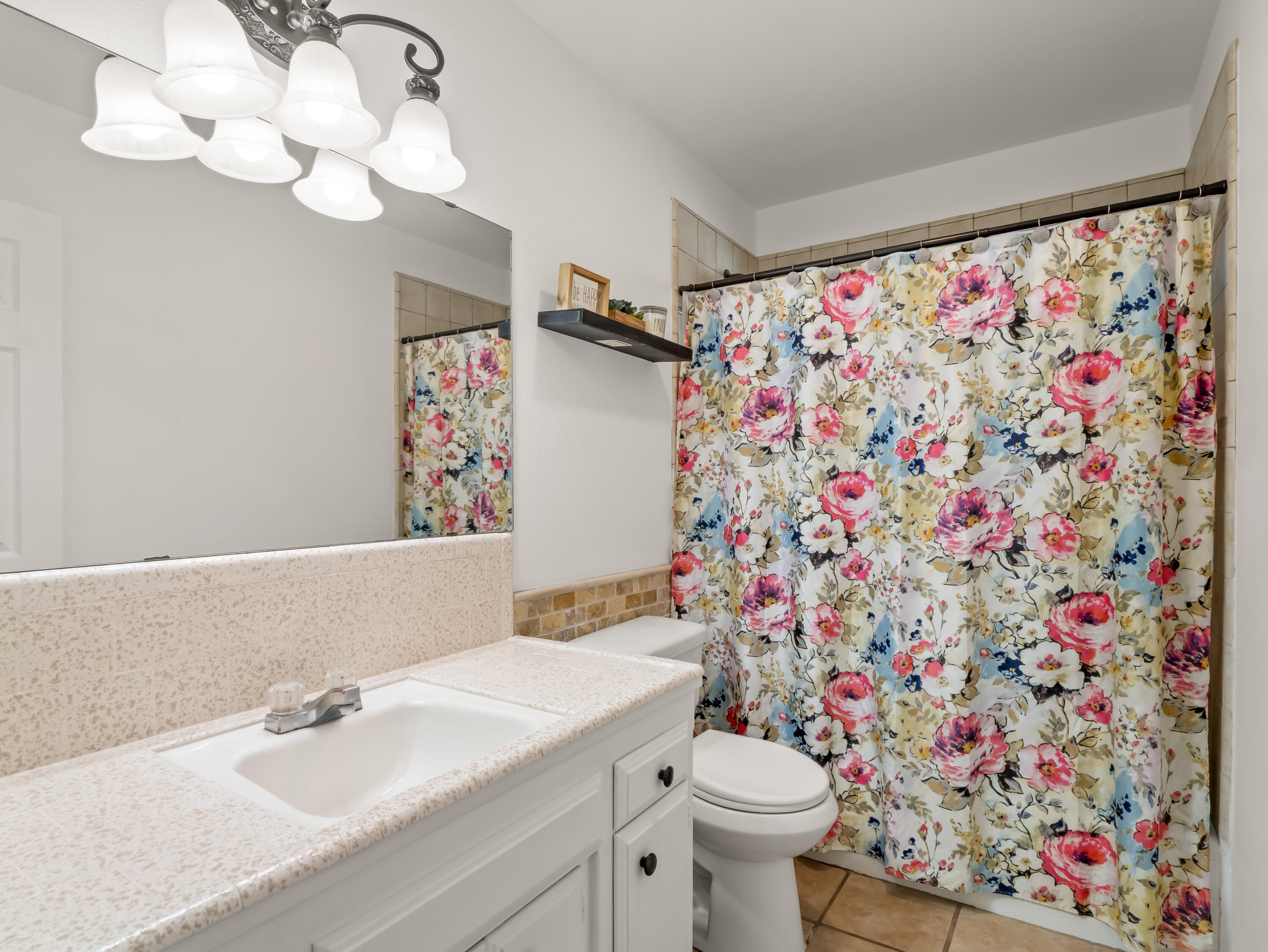 4535 N Laureen Ave, Fresno, CA 93726