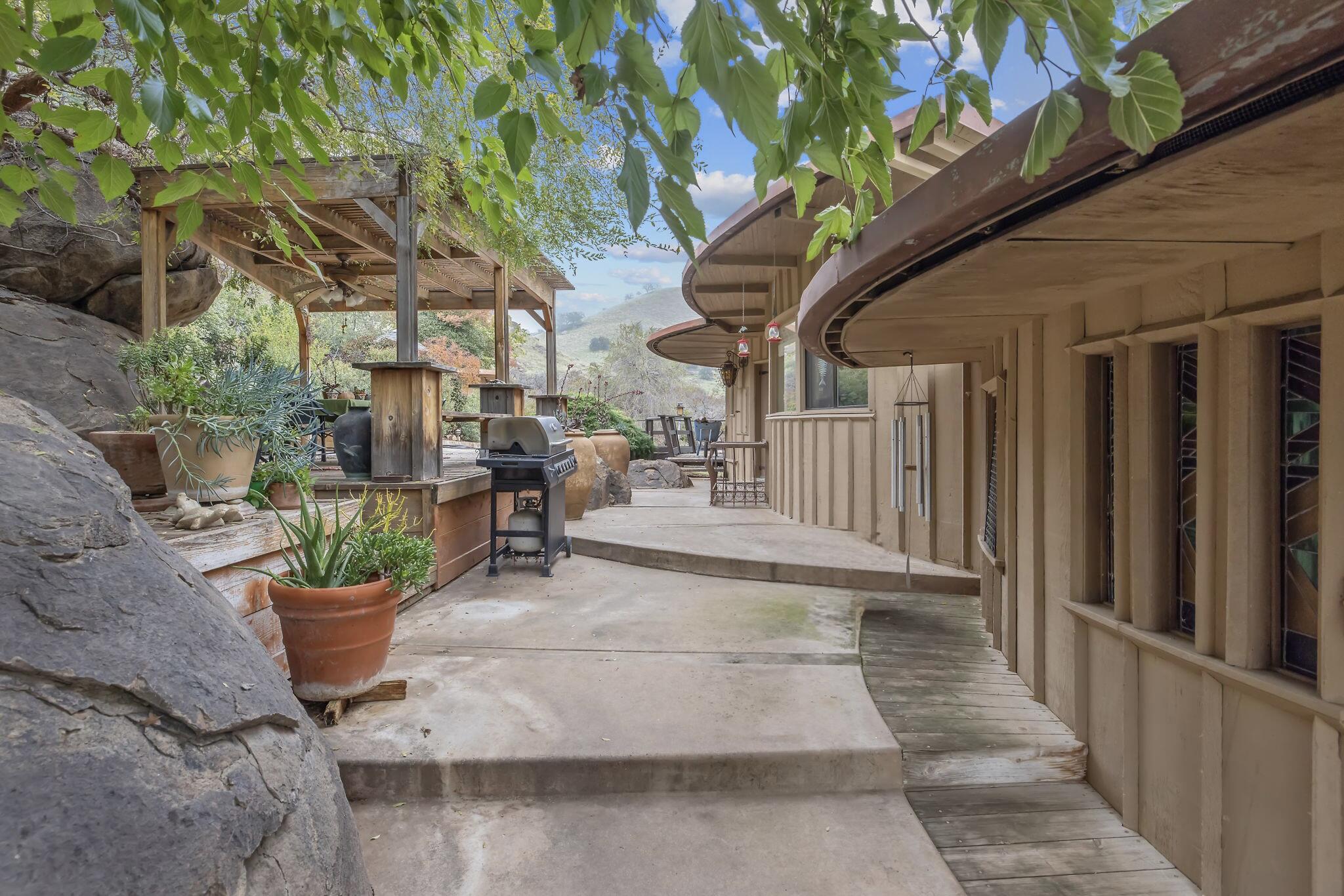 31898 Success Valley Dr. Dr, Porterville, CA 93257