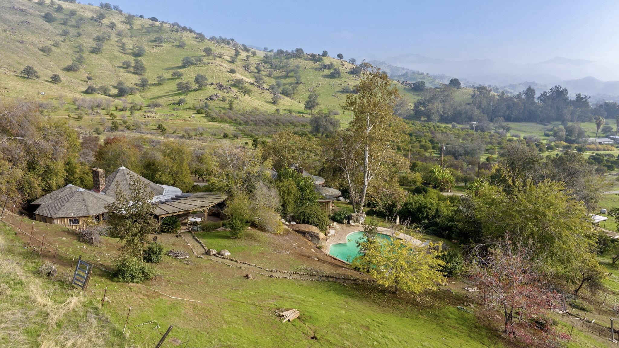 31898 Success Valley Dr. Dr, Porterville, CA 93257