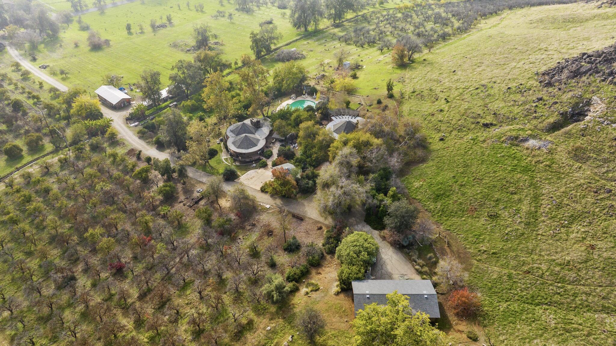 31898 Success Valley Dr. Dr, Porterville, CA 93257