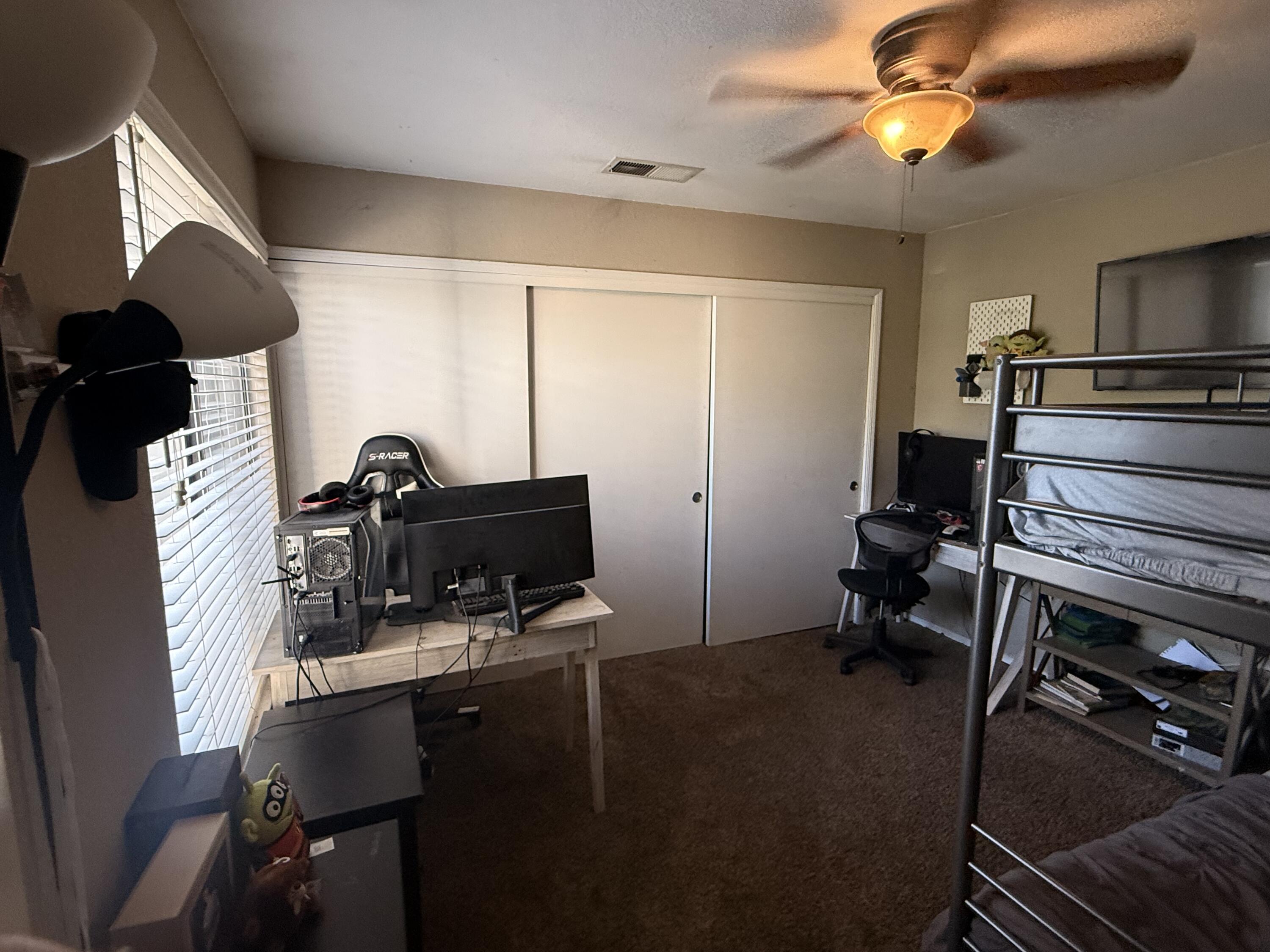 1338 E Castlecrest Ave, Visalia, CA 93292