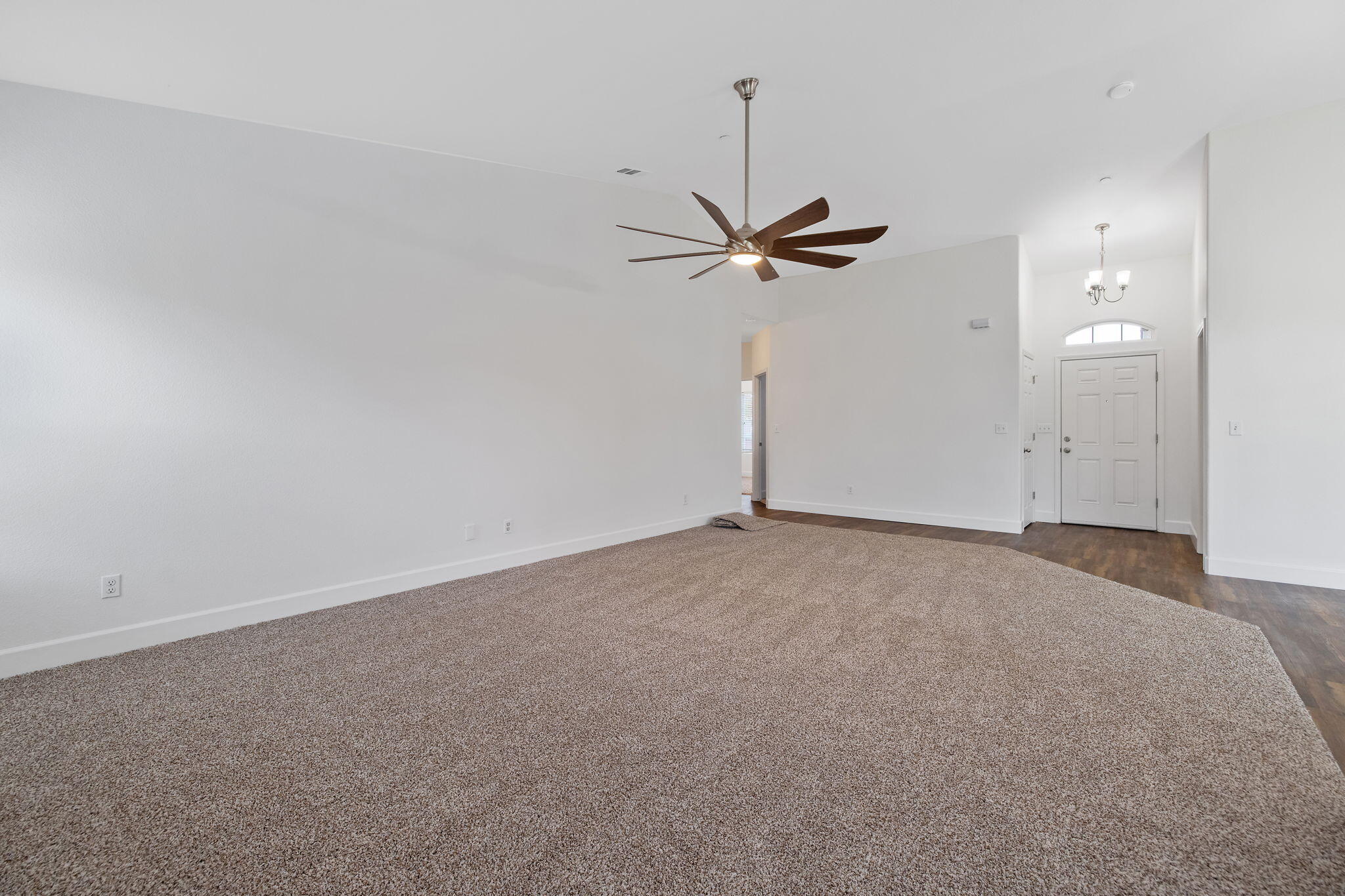 7403 Ensminger Ave, Visalia, CA 93291