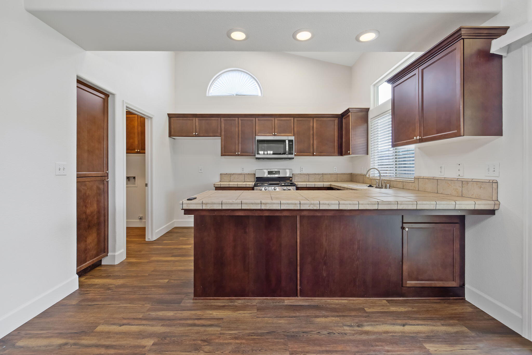 7403 Ensminger Ave, Visalia, CA 93291