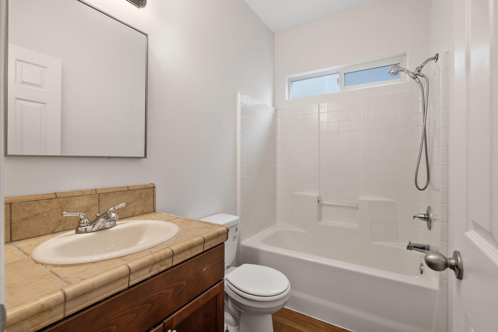 7403 Ensminger Ave, Visalia, CA 93291