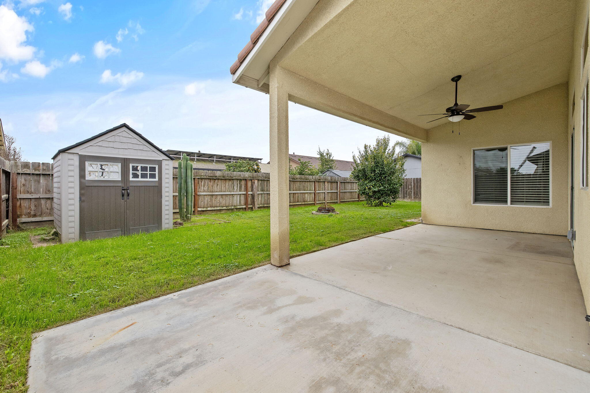 7403 Ensminger Ave, Visalia, CA 93291