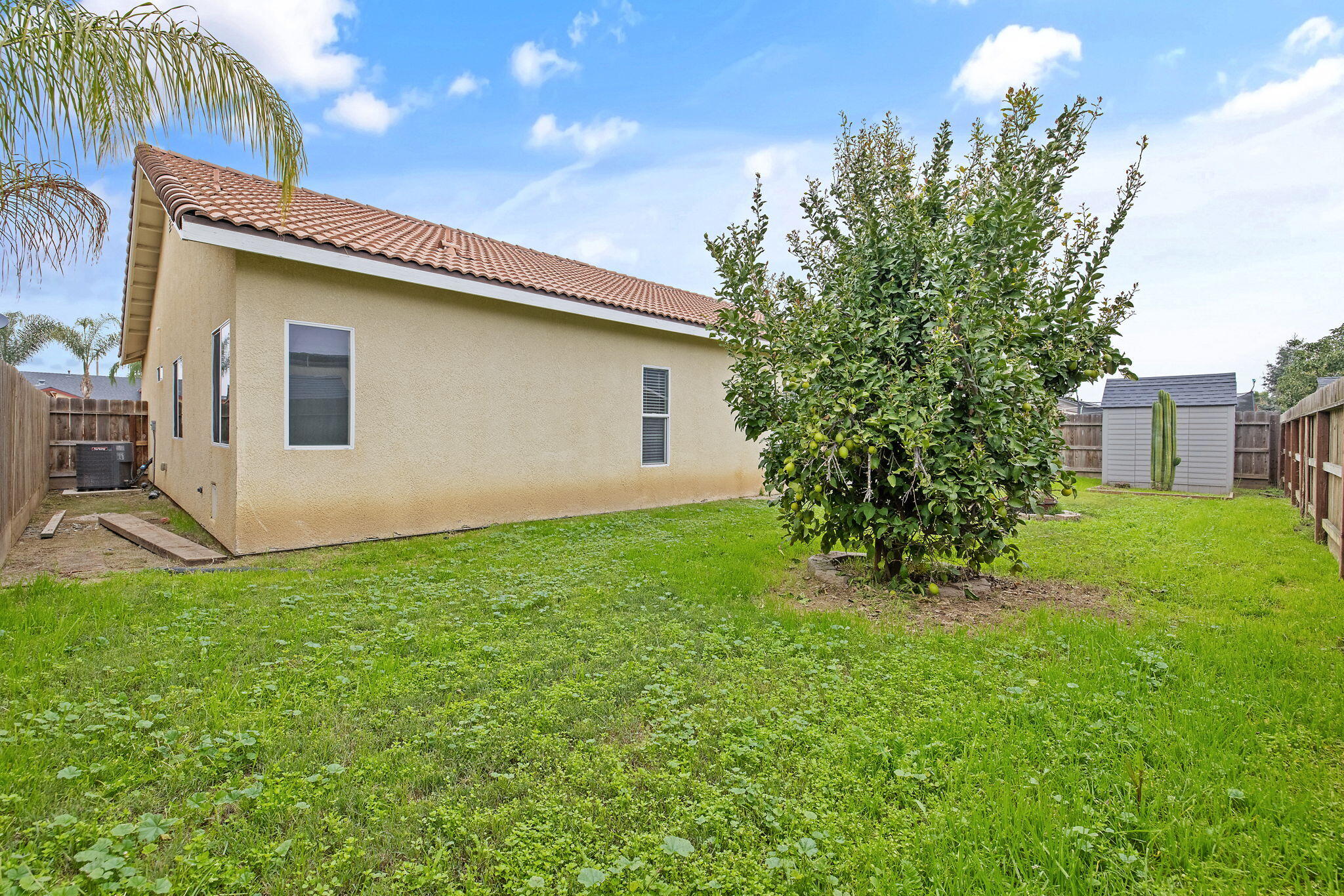 7403 Ensminger Ave, Visalia, CA 93291