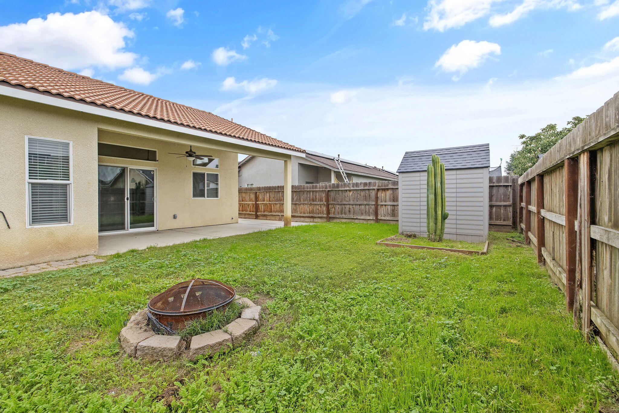 7403 Ensminger Ave, Visalia, CA 93291