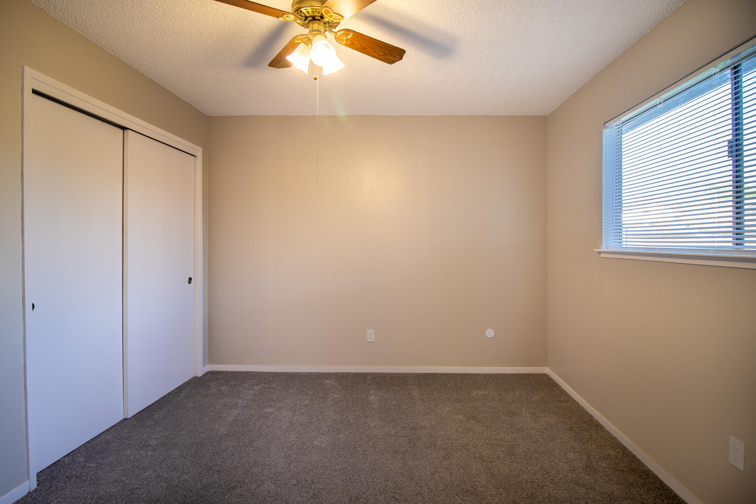 840 Sandra Ln, Porterville, CA 93257