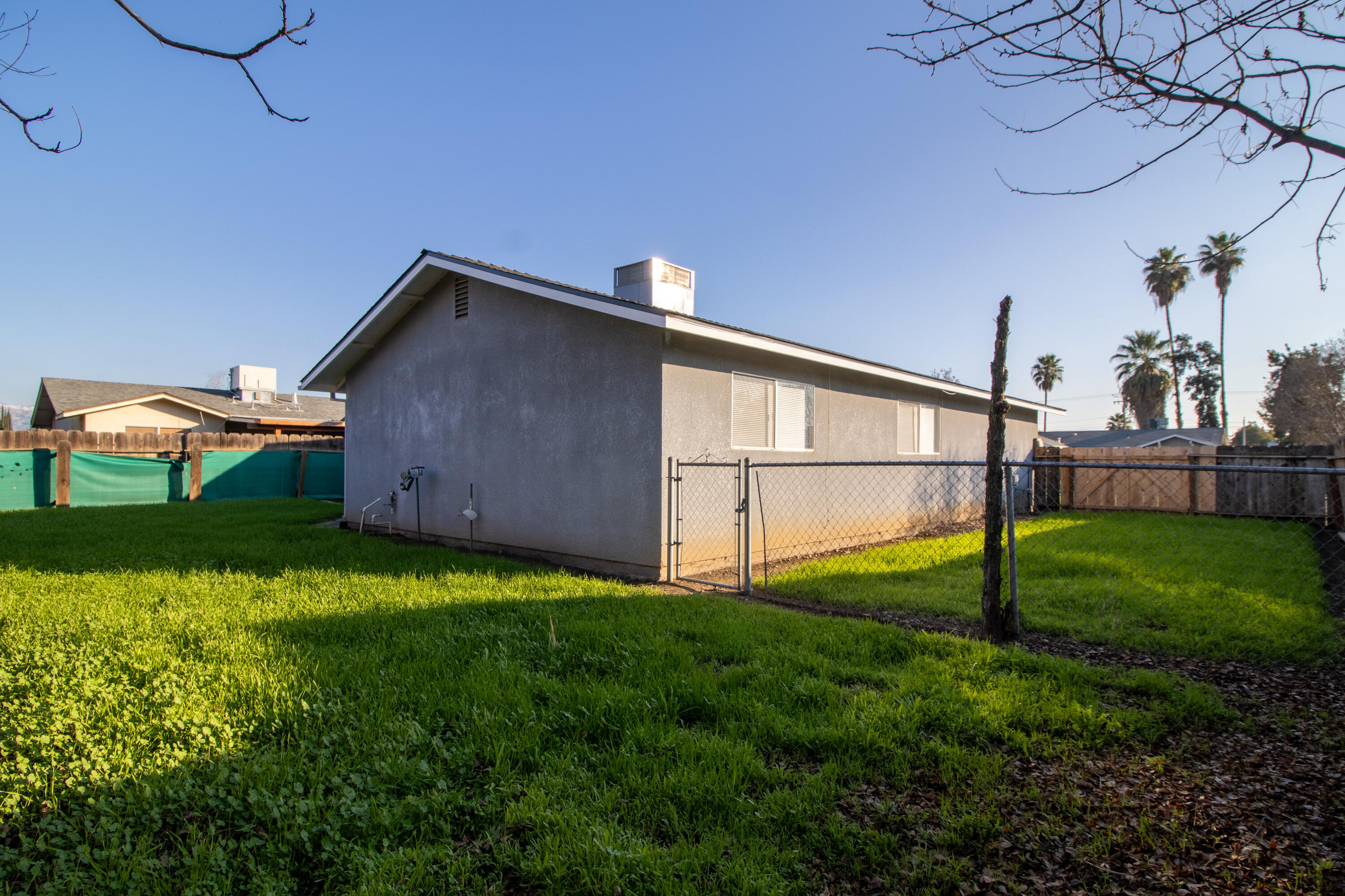 840 Sandra Ln, Porterville, CA 93257