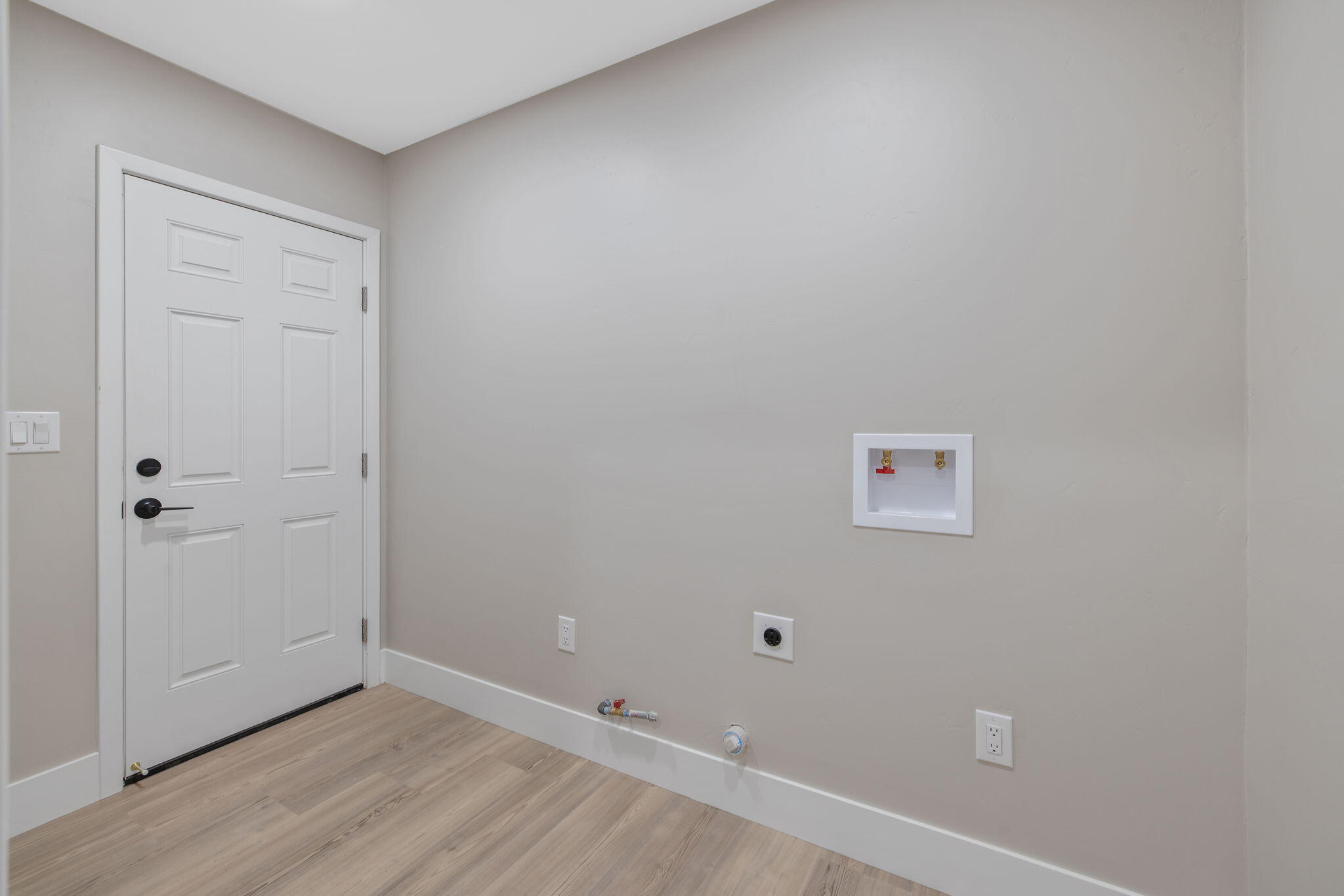 736 S Victoria St, Tulare, CA 93274