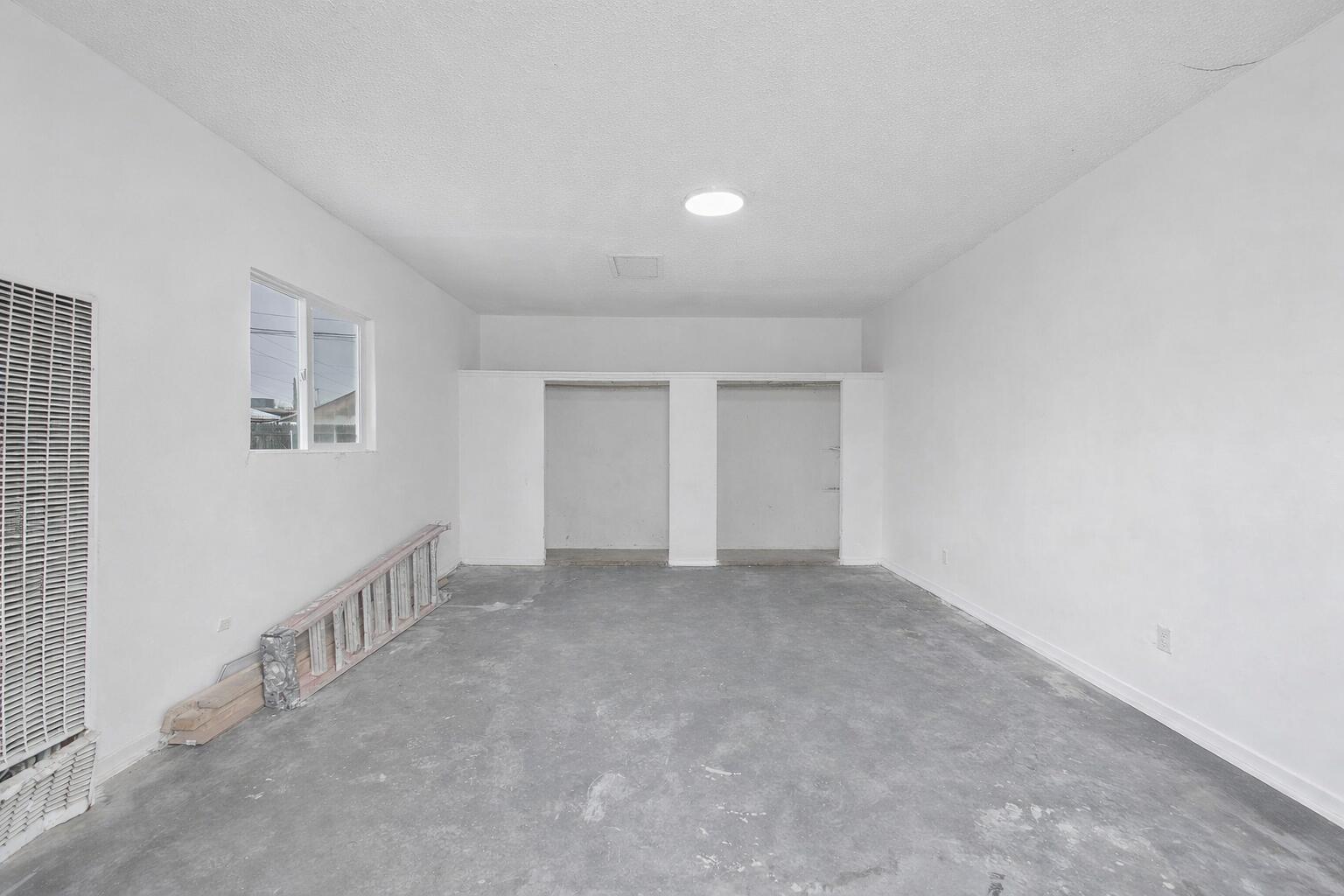 736 S Victoria St, Tulare, CA 93274