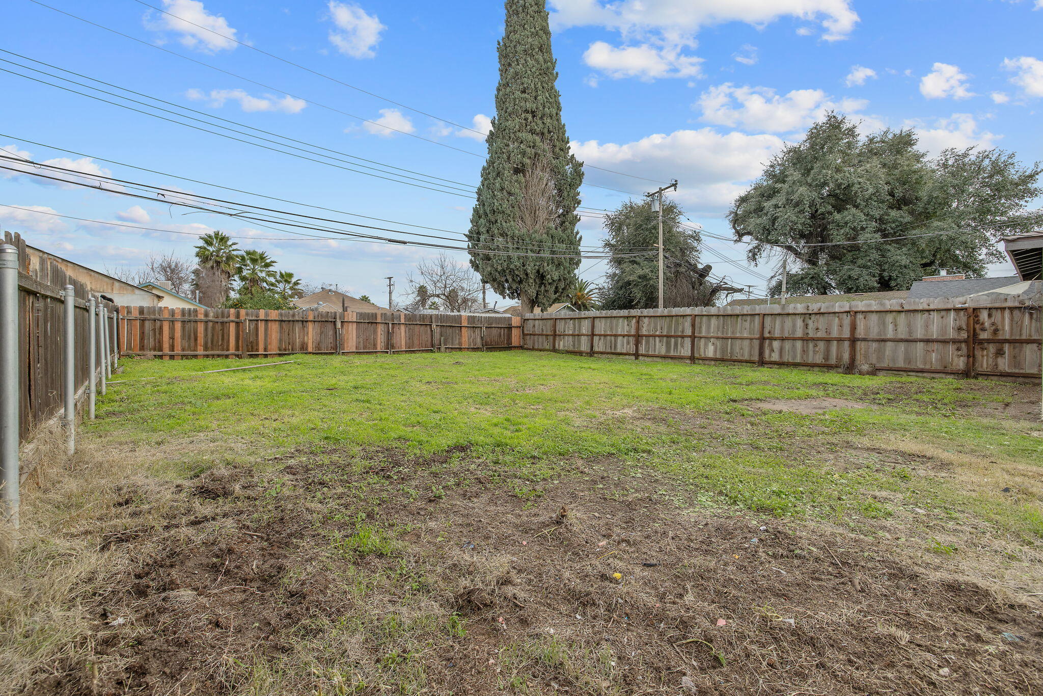 736 S Victoria St, Tulare, CA 93274
