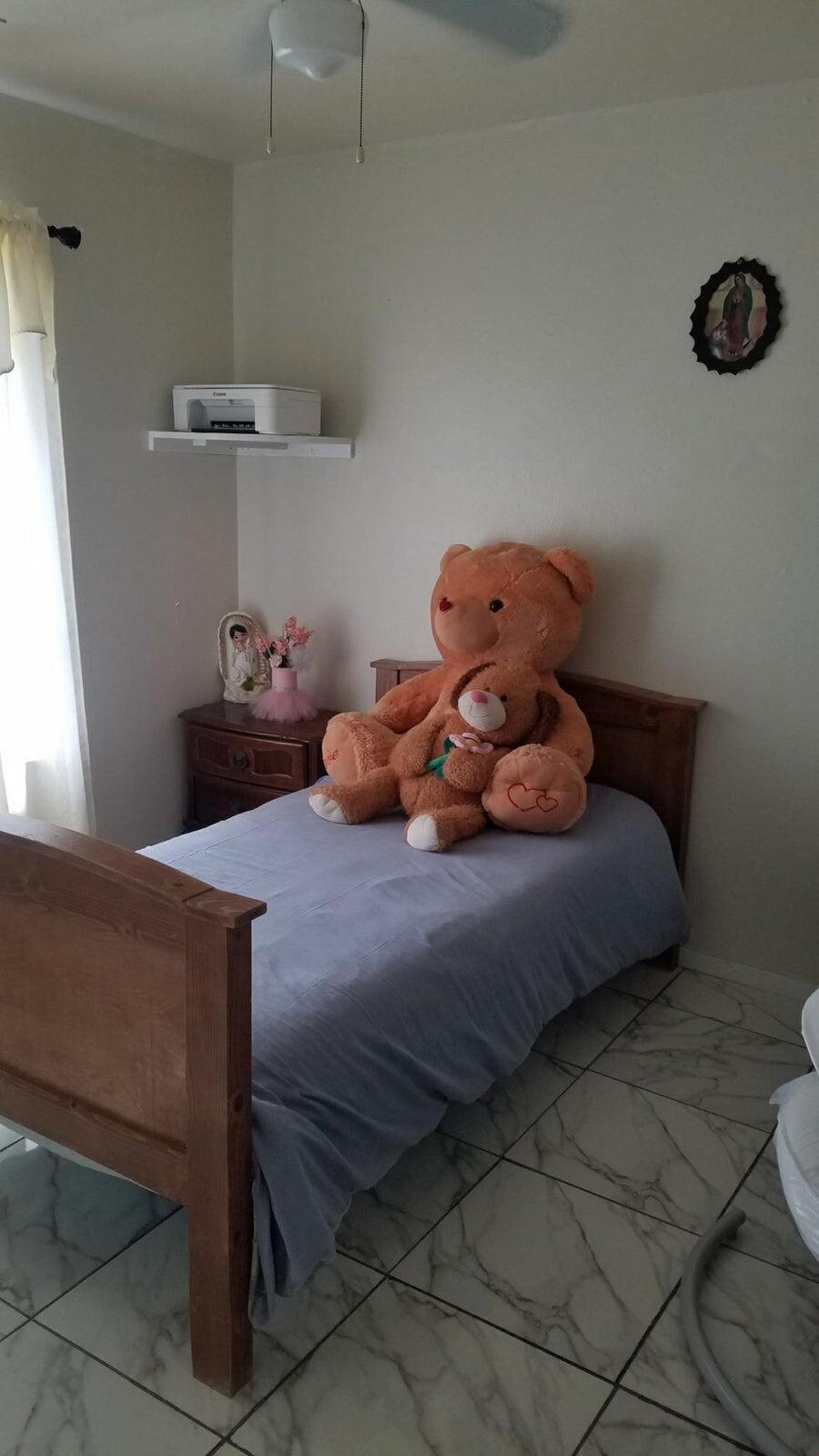 859 E Willow Ave, Porterville, CA 93257