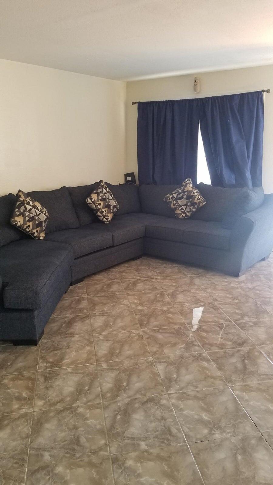 859 E Willow Ave, Porterville, CA 93257