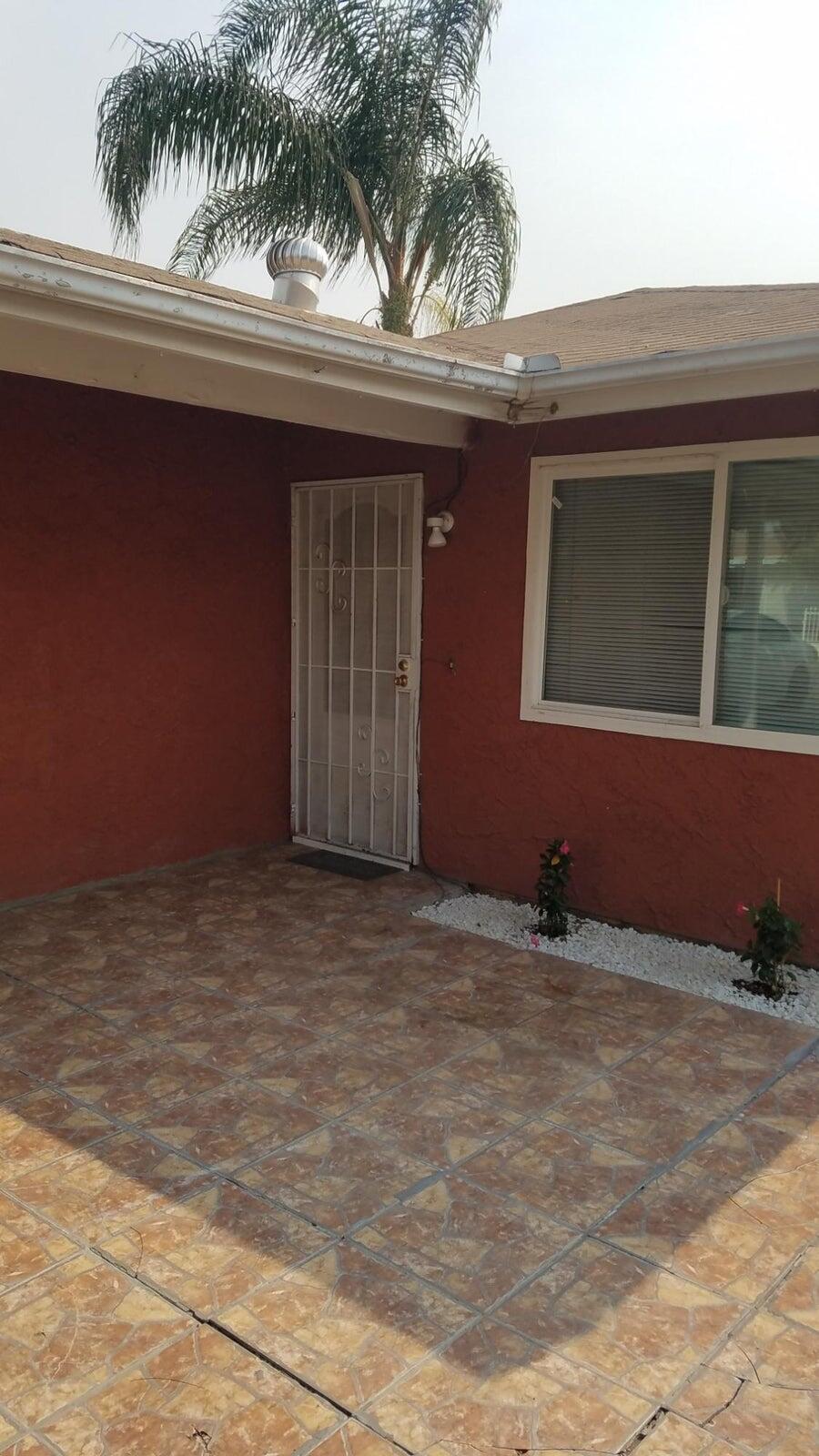 859 E Willow Ave, Porterville, CA 93257