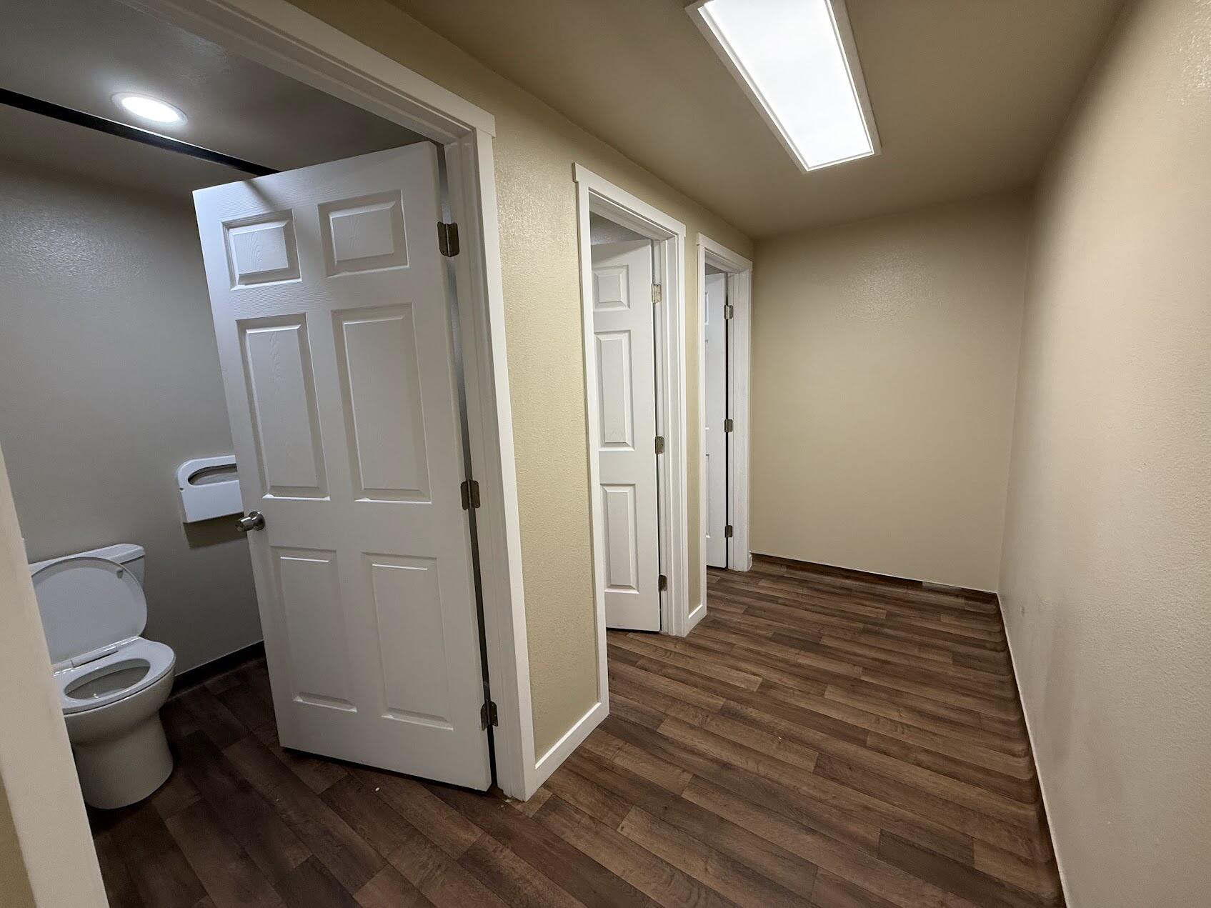 137 N L St, Dinuba, CA 93618