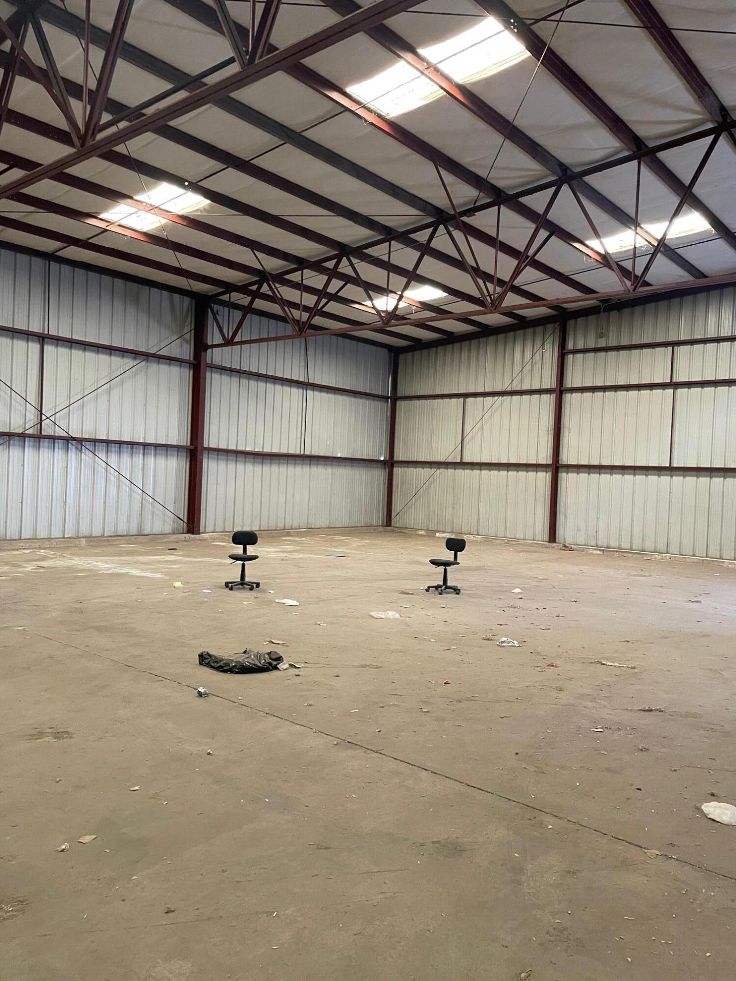 1310 S College Ave, Dinuba, CA 93618