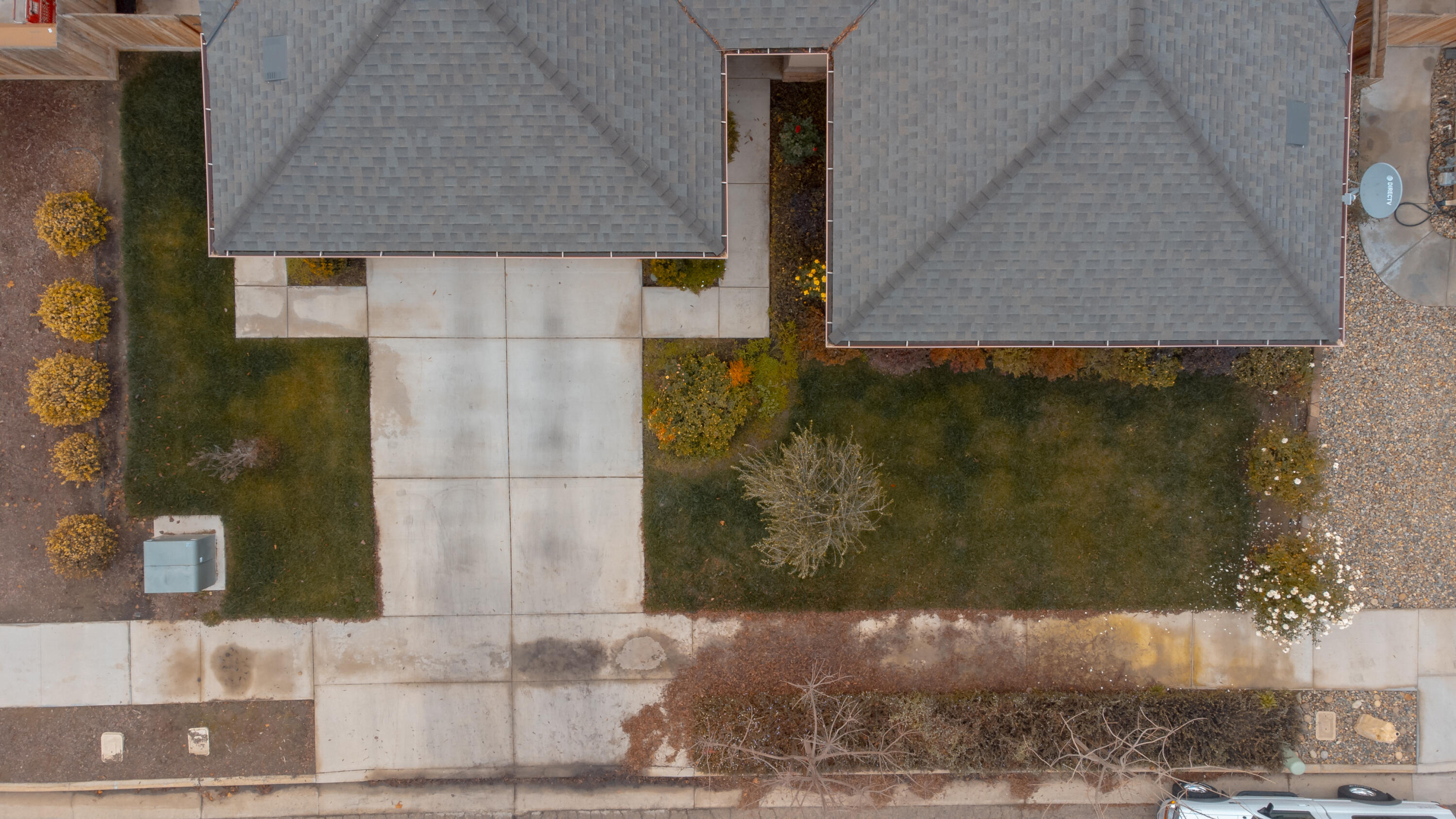 2113 S Columbus Ct, Visalia, CA 93277