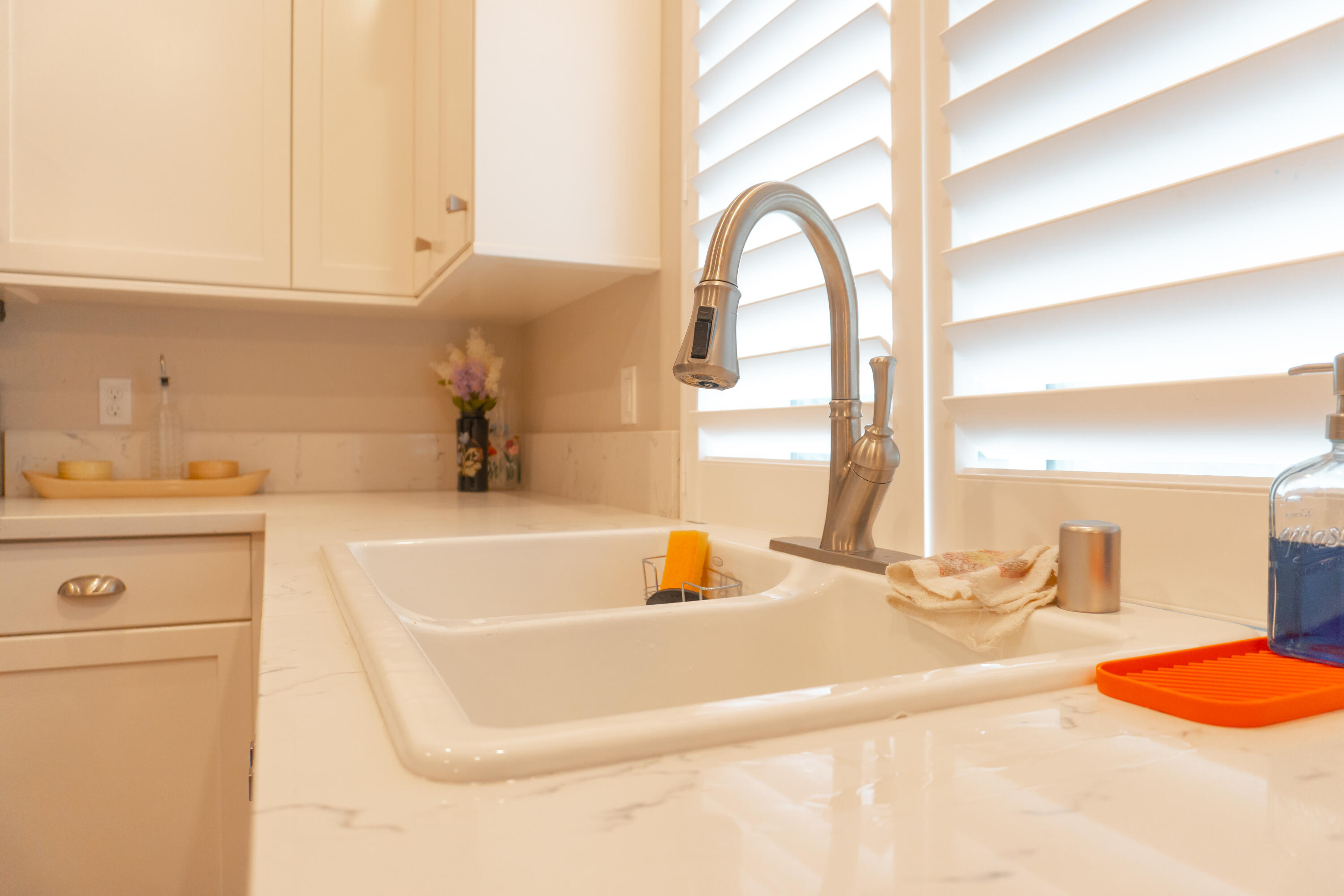 2113 S Columbus Ct, Visalia, CA 93277