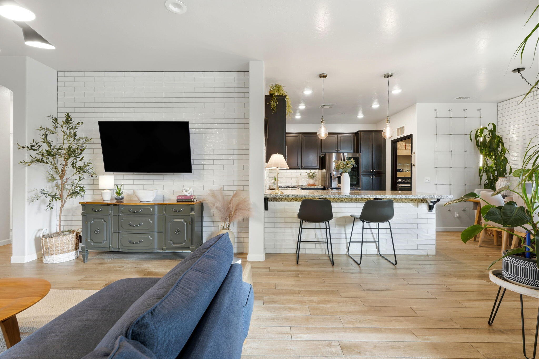 4736 W Flagstaff Ave, Visalia, CA 93291