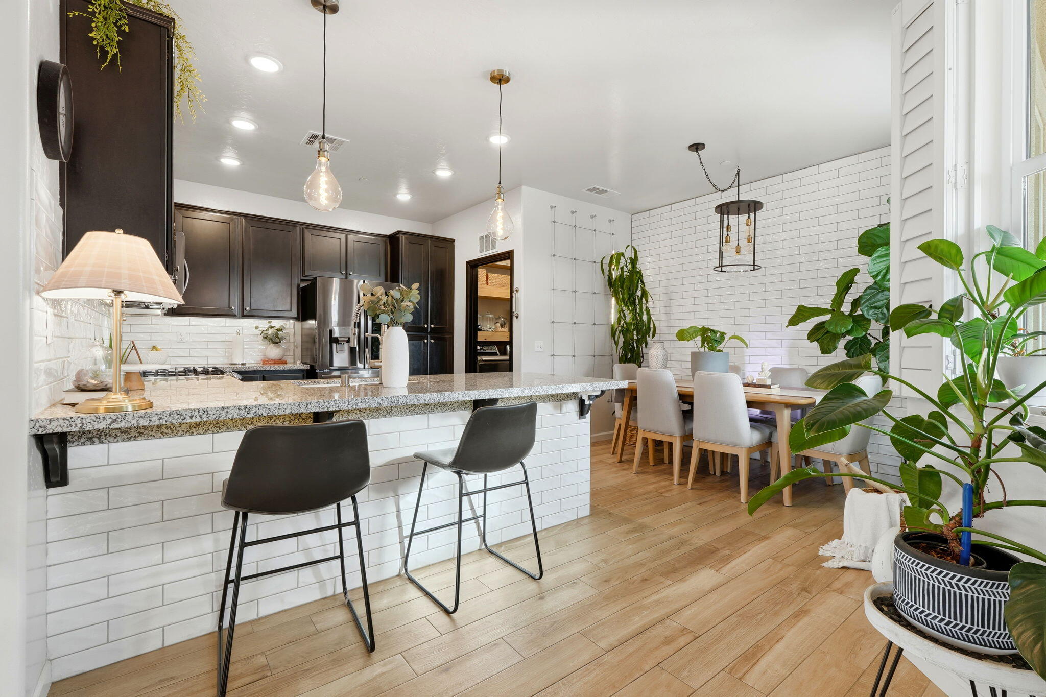 4736 W Flagstaff Ave, Visalia, CA 93291