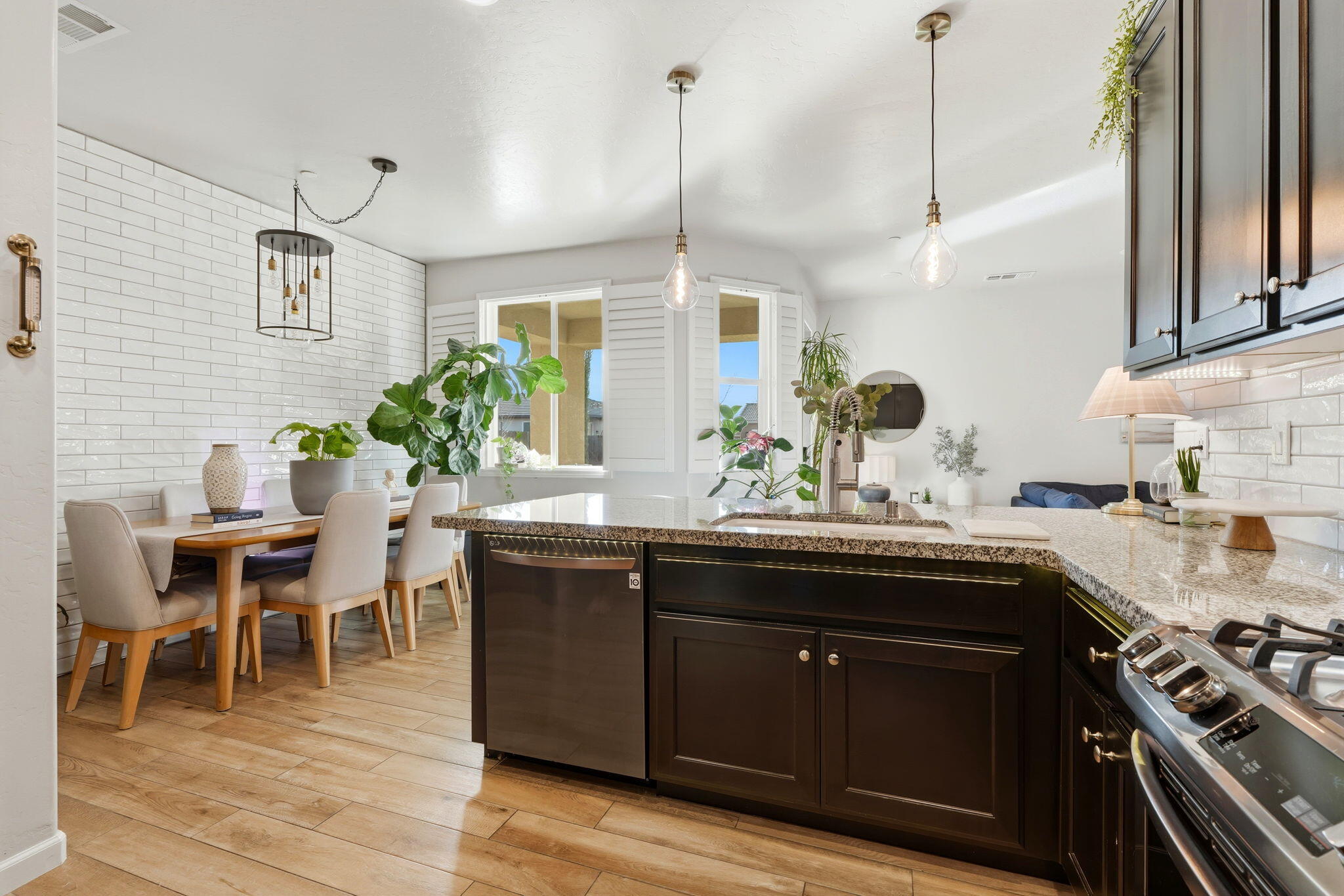 4736 W Flagstaff Ave, Visalia, CA 93291