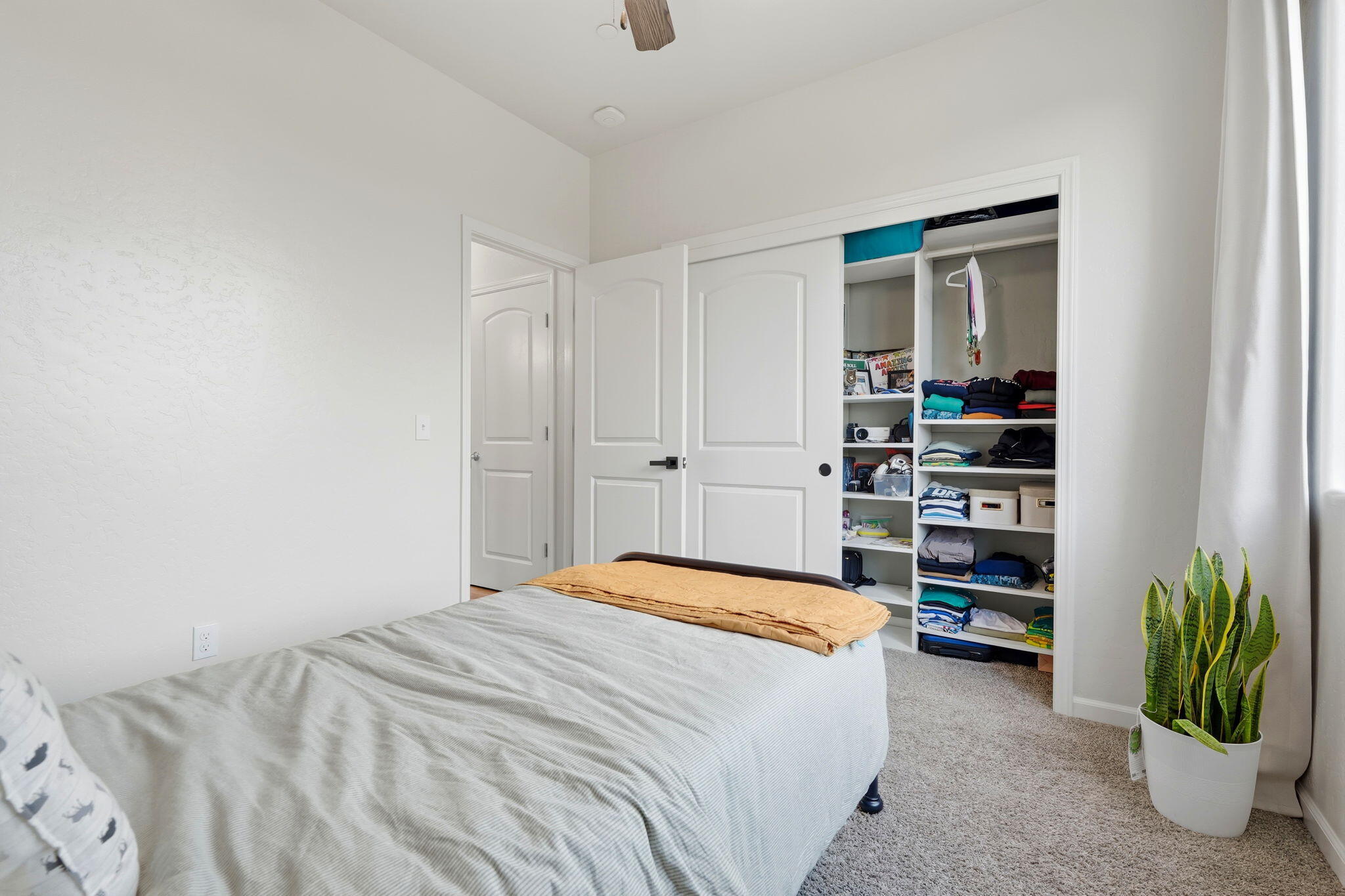 4736 W Flagstaff Ave, Visalia, CA 93291